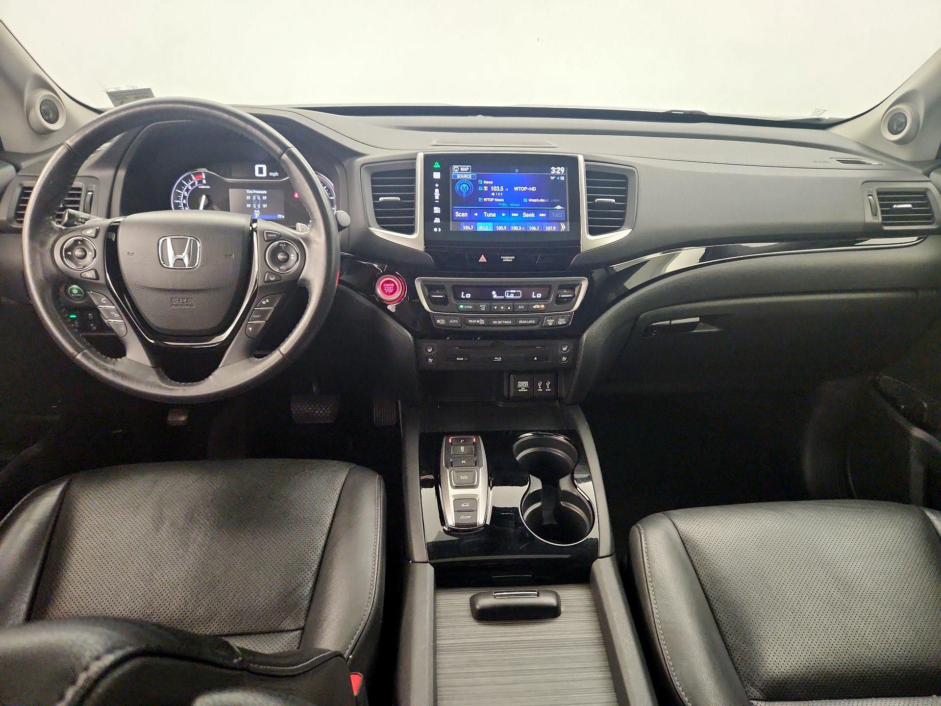 Thumbnail: 2016 Honda Pilot - 9