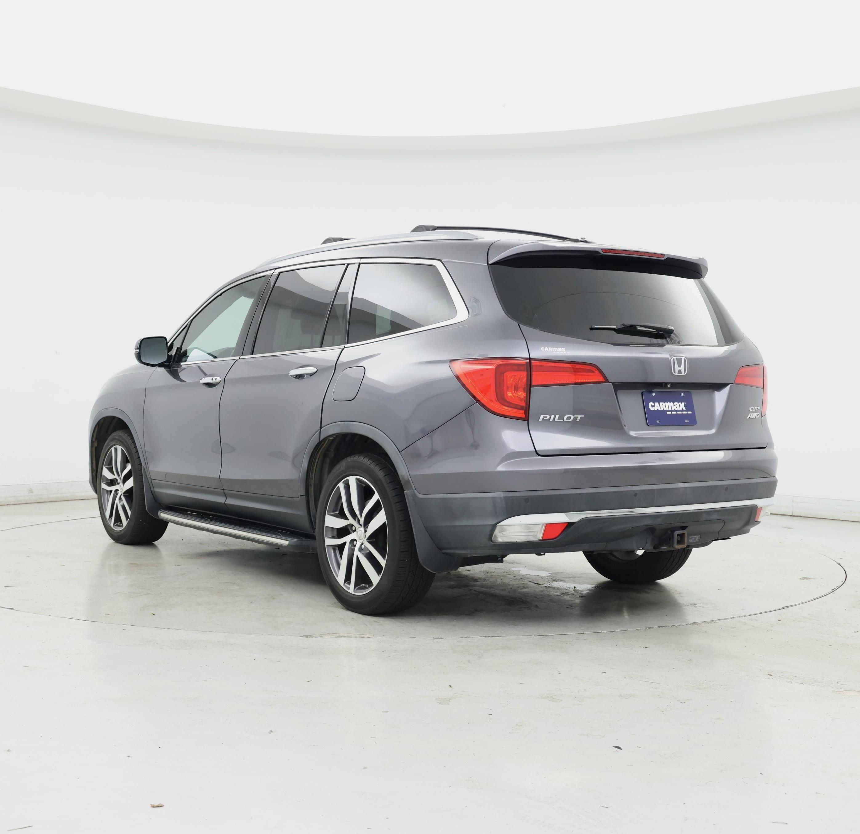 Thumbnail: 2016 Honda Pilot - 2