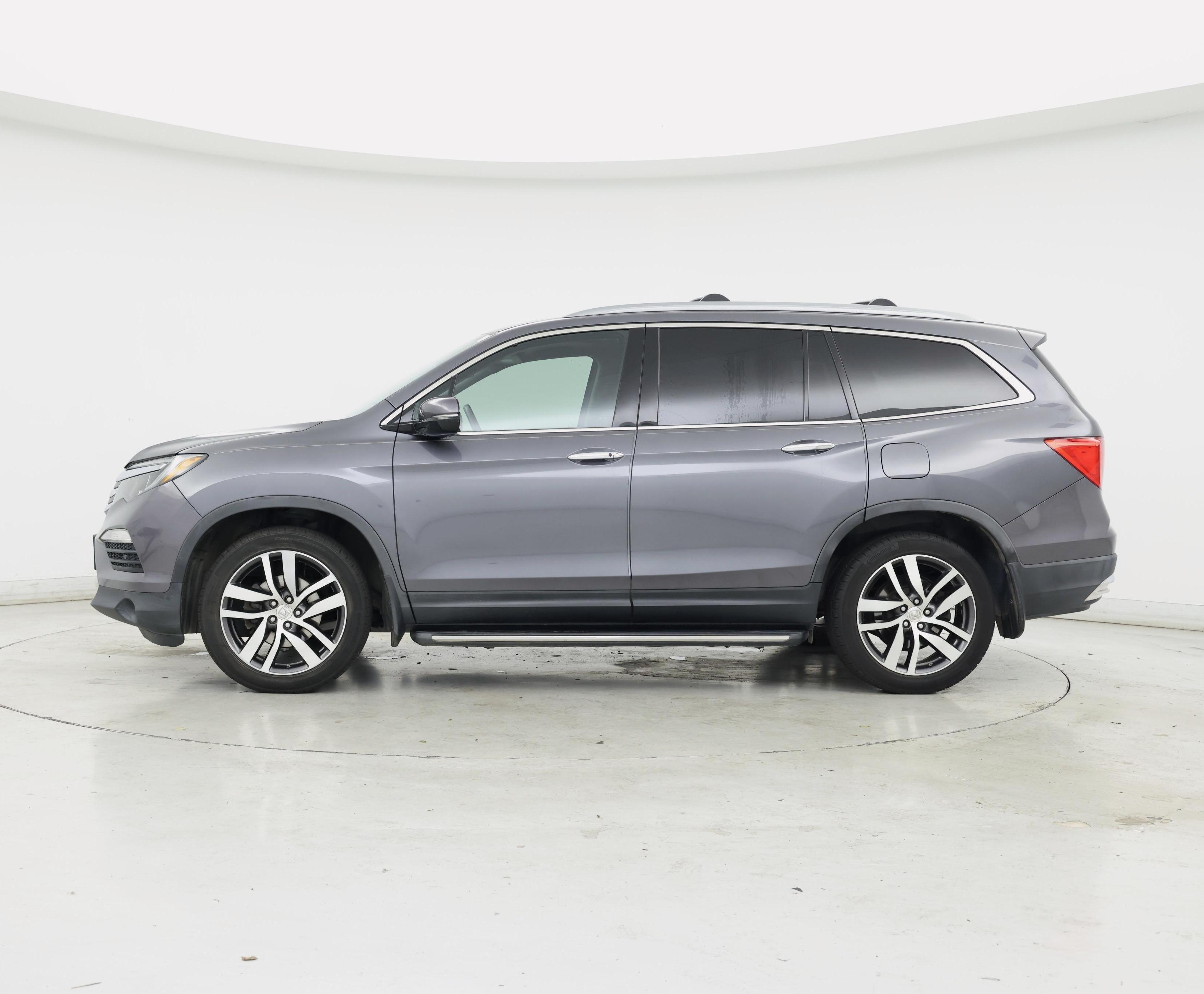 Thumbnail: 2016 Honda Pilot - 3