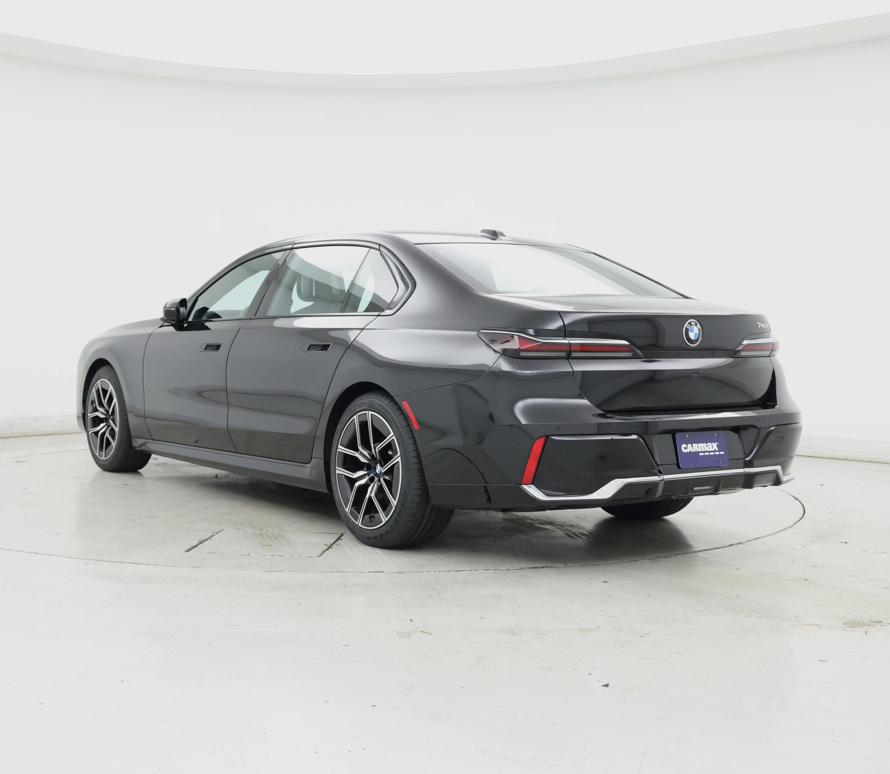 Thumbnail: 2023 BMW 7 Series - 2