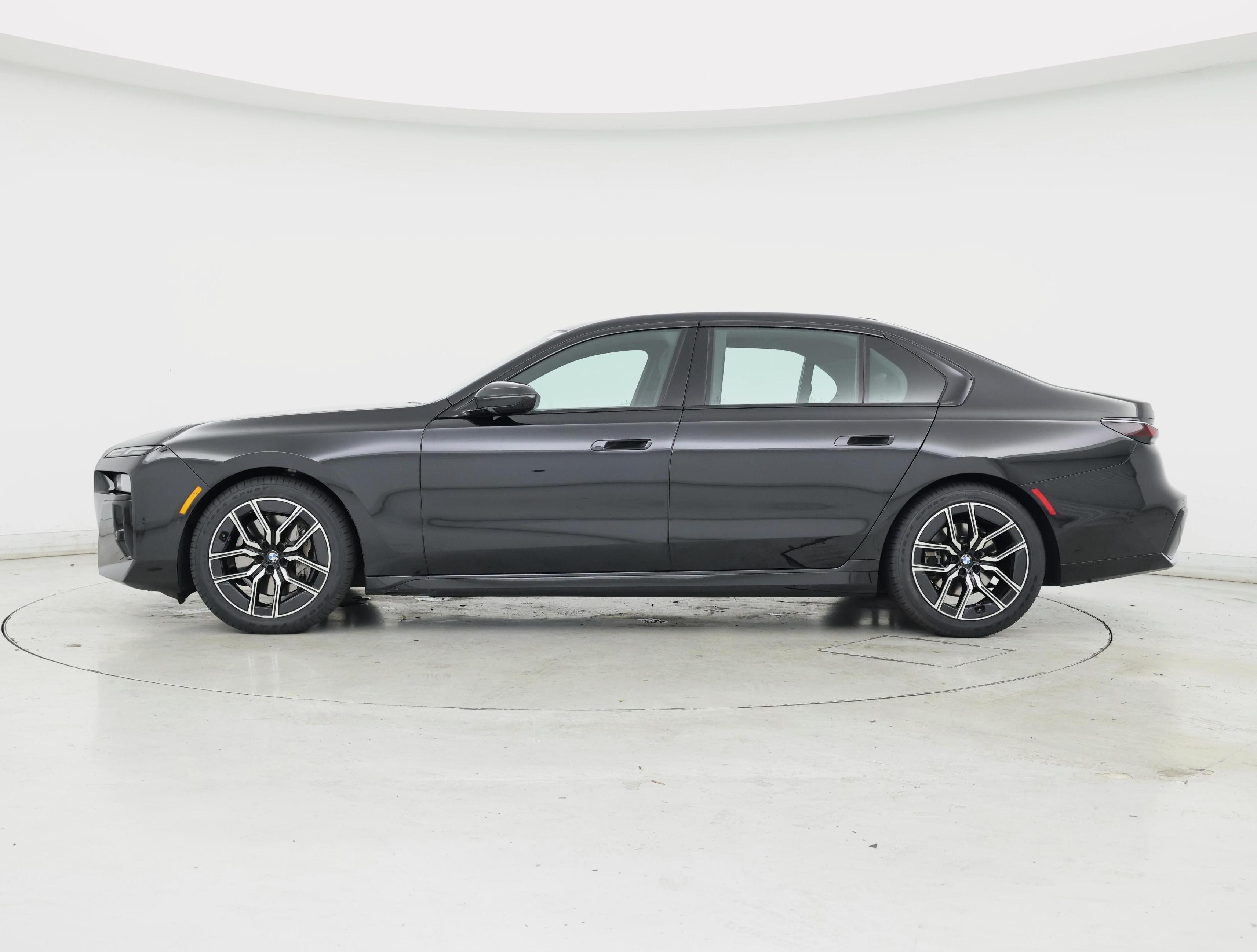 Thumbnail: 2023 BMW 7 Series - 3