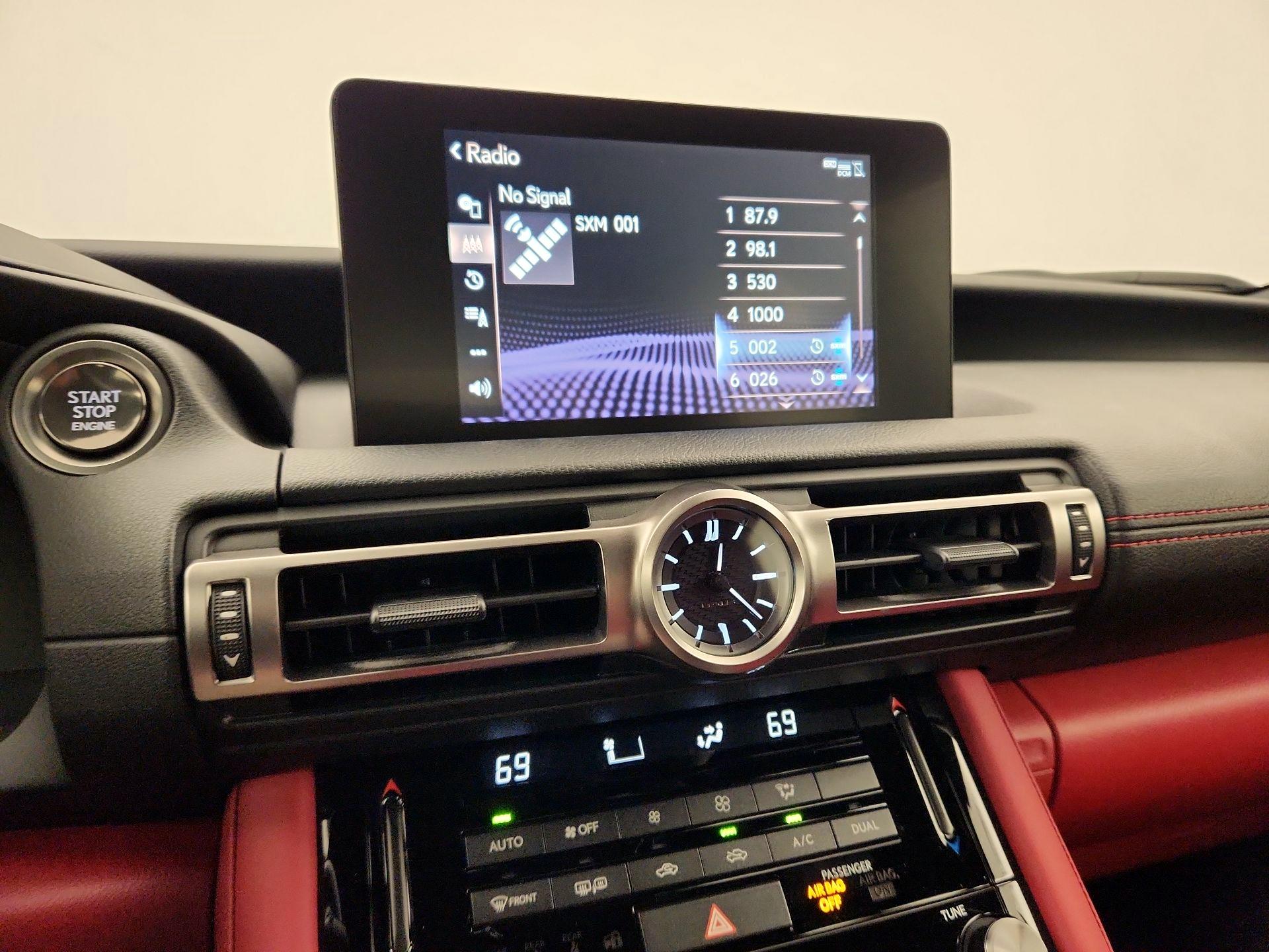 Thumbnail: 2022 Lexus IS - 15