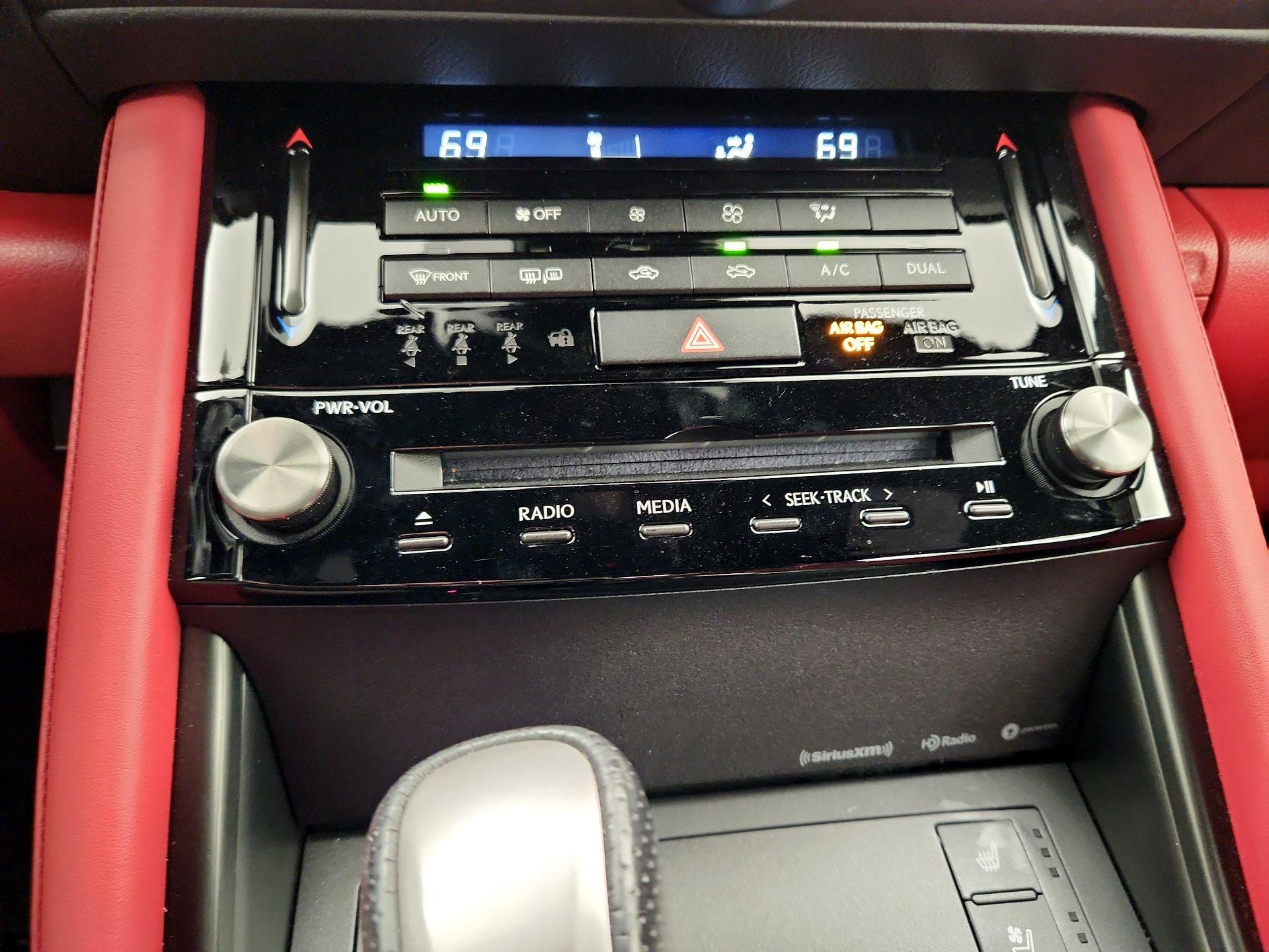 Thumbnail: 2022 Lexus IS - 16