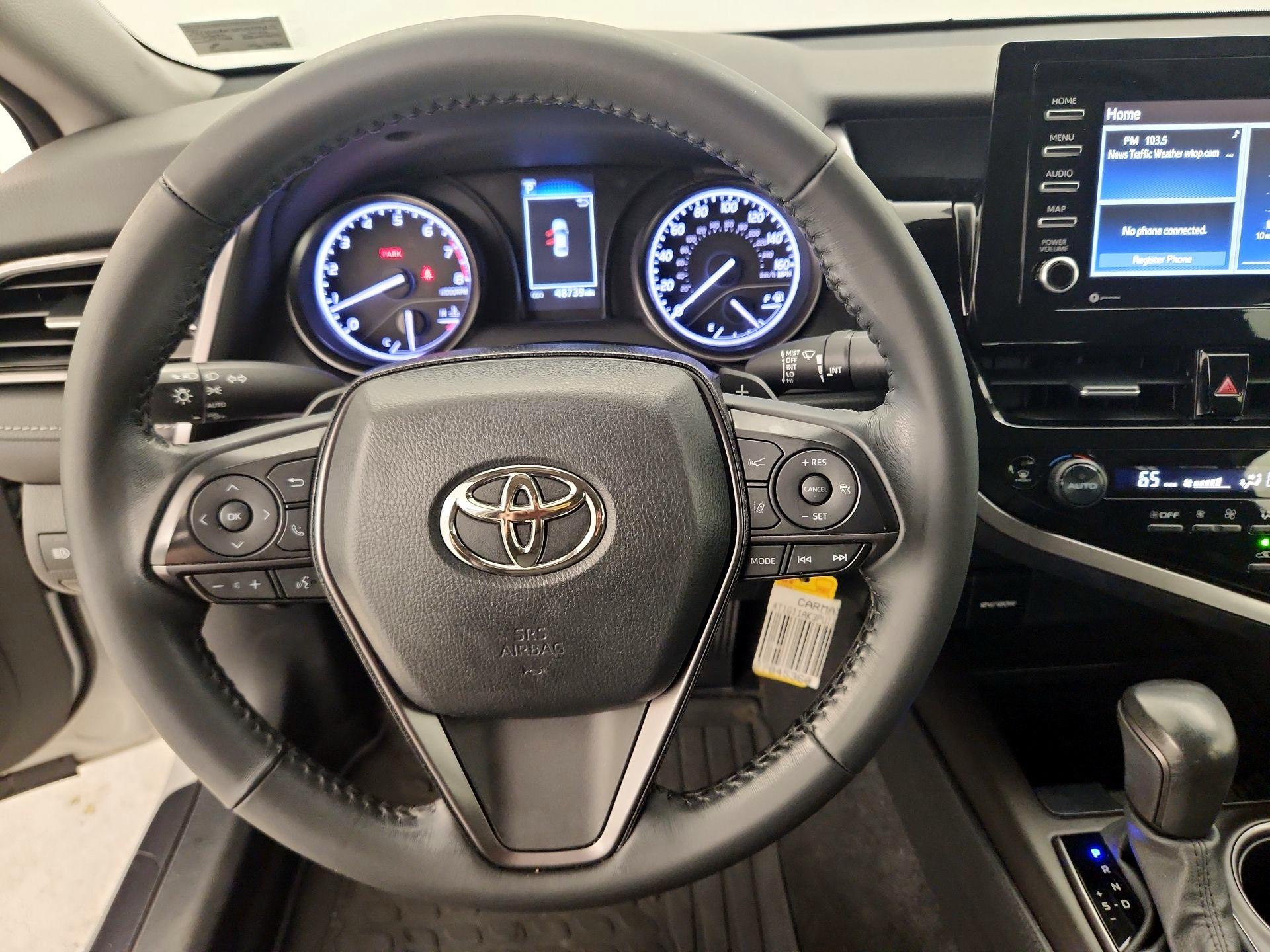 Thumbnail: 2023 Toyota Camry - 10