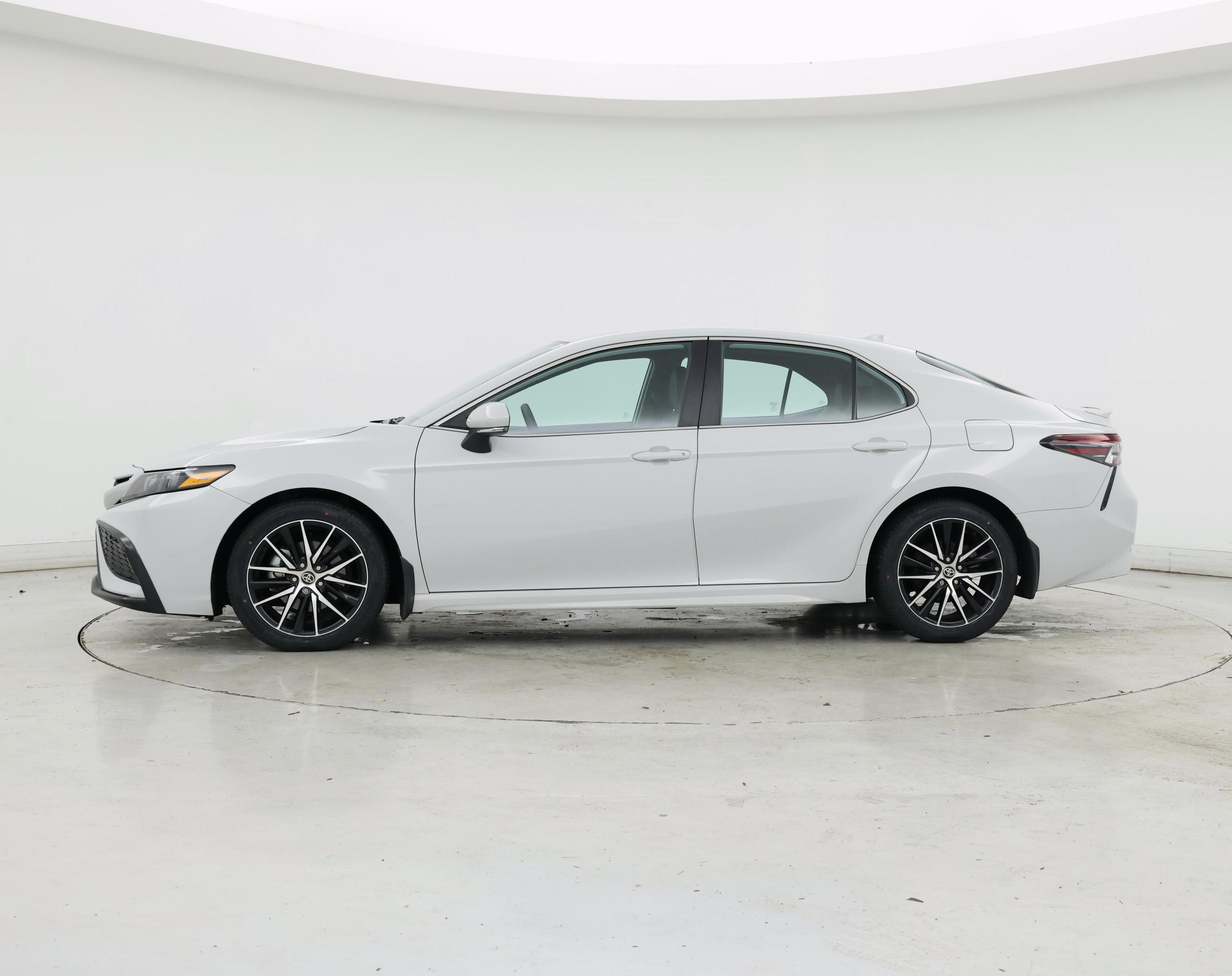 Thumbnail: 2023 Toyota Camry - 3