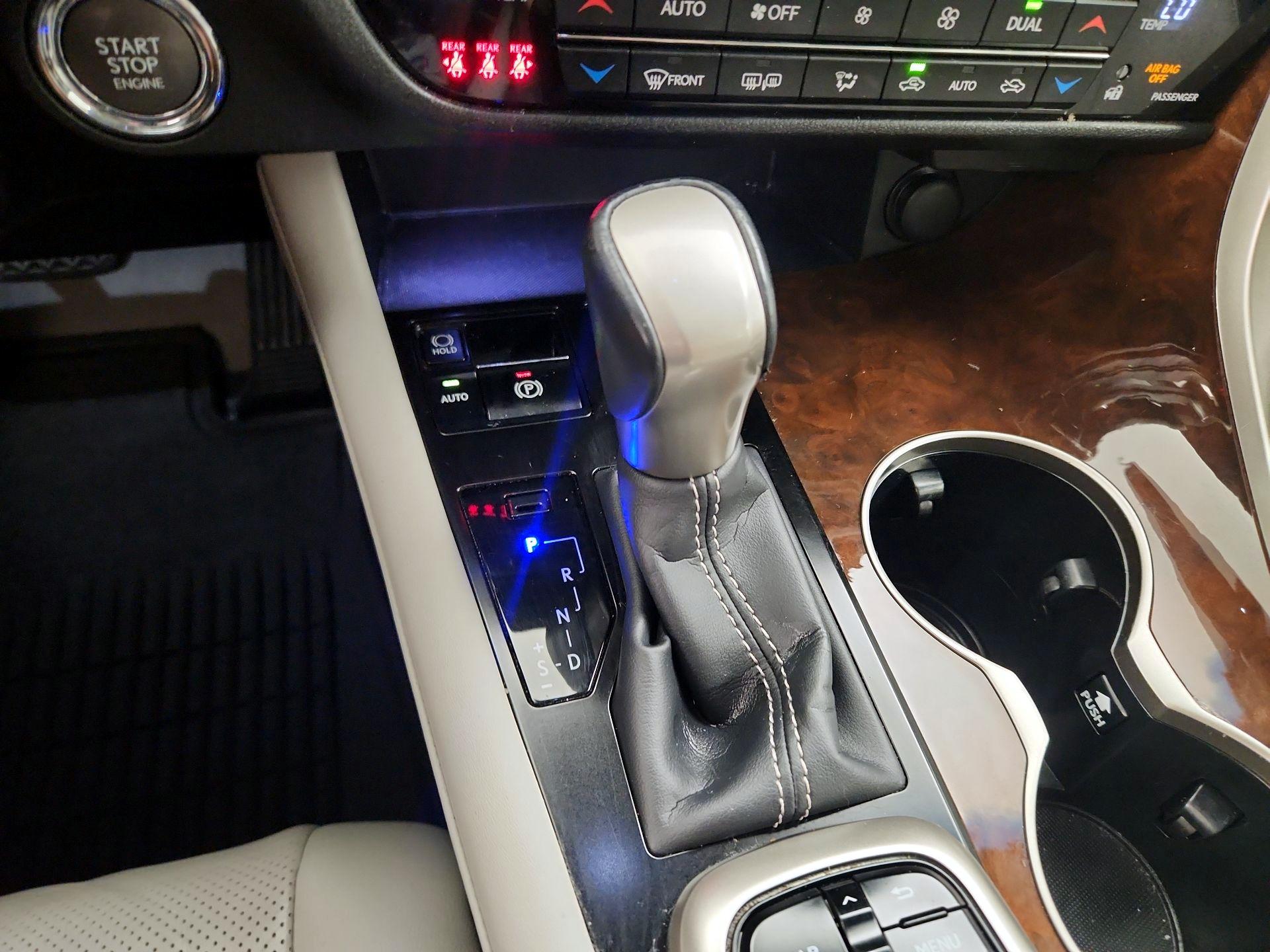 Thumbnail: 2019 Lexus RX - 18