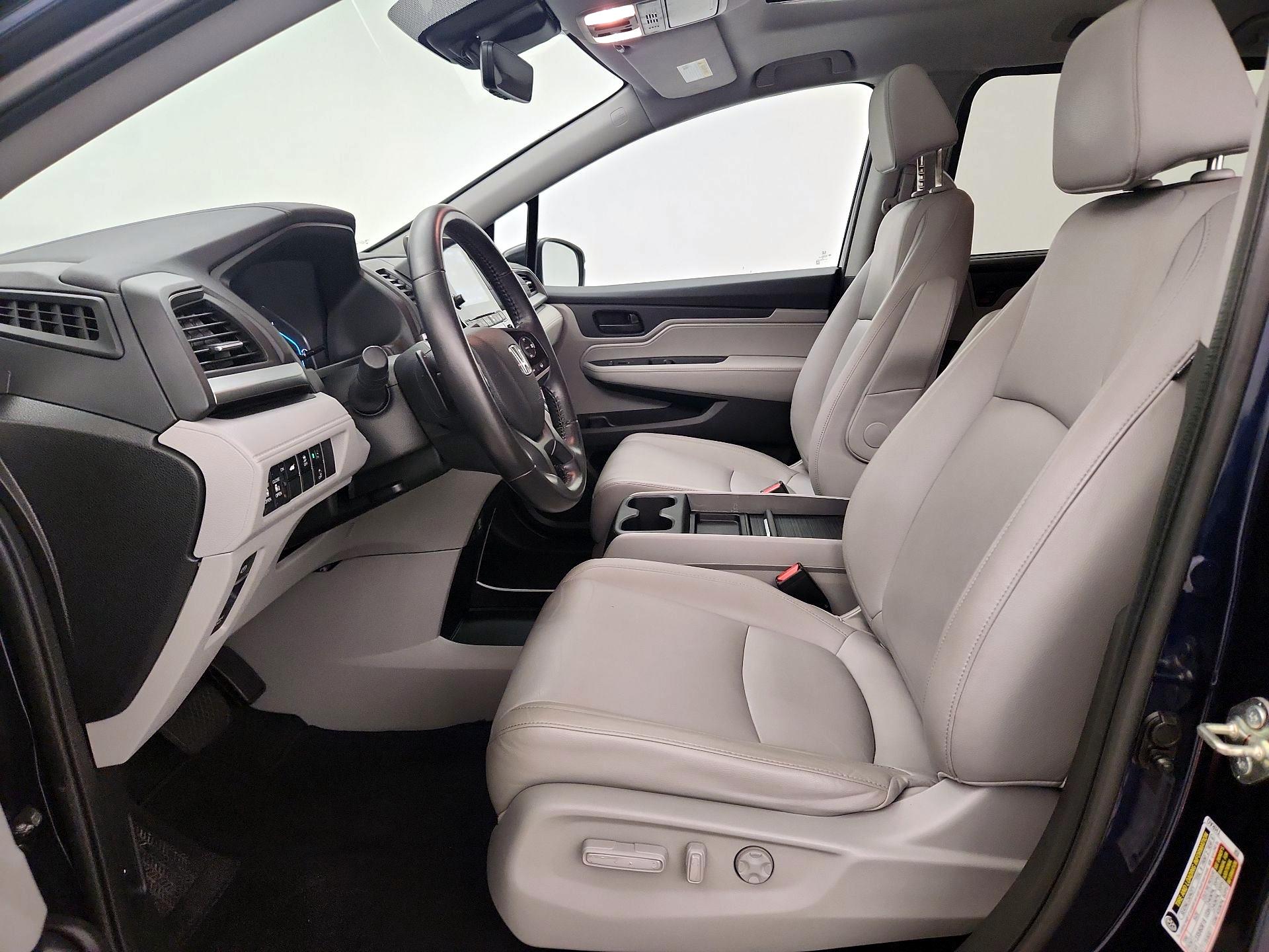 Thumbnail: 2019 Honda Odyssey - 11