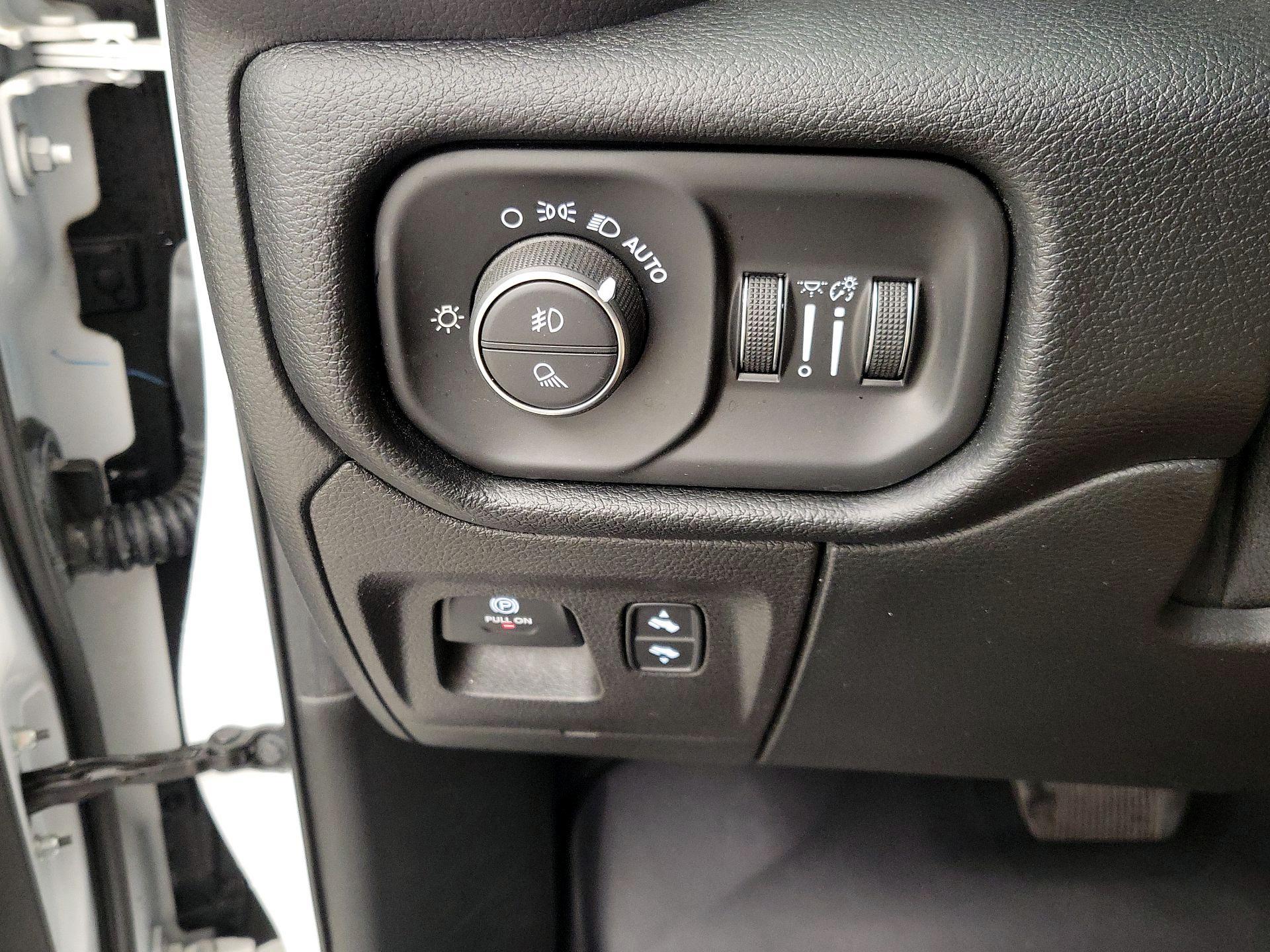 Thumbnail: 2021 RAM 1500 - 13