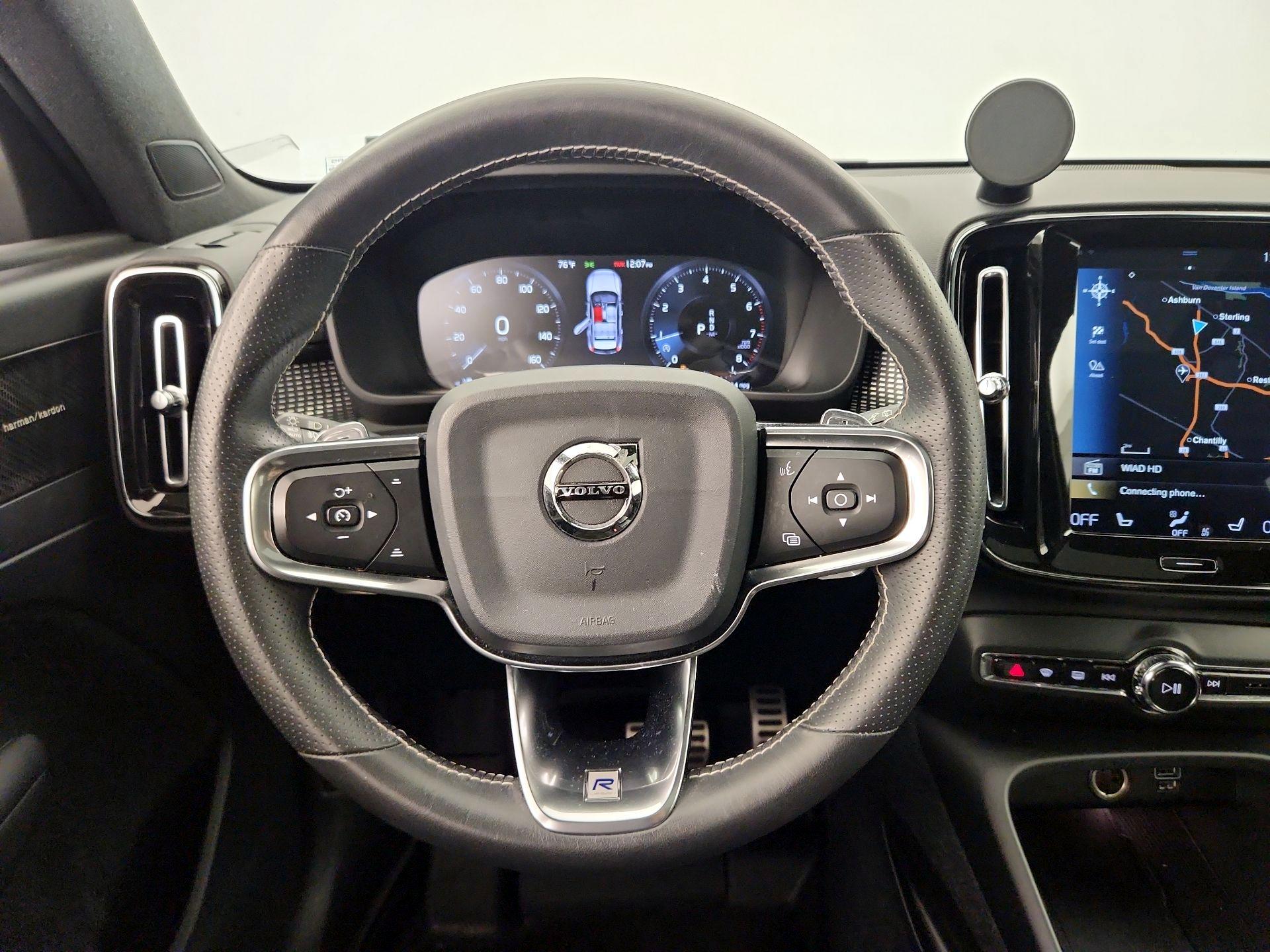 Thumbnail: 2020 Volvo XC40 - 10
