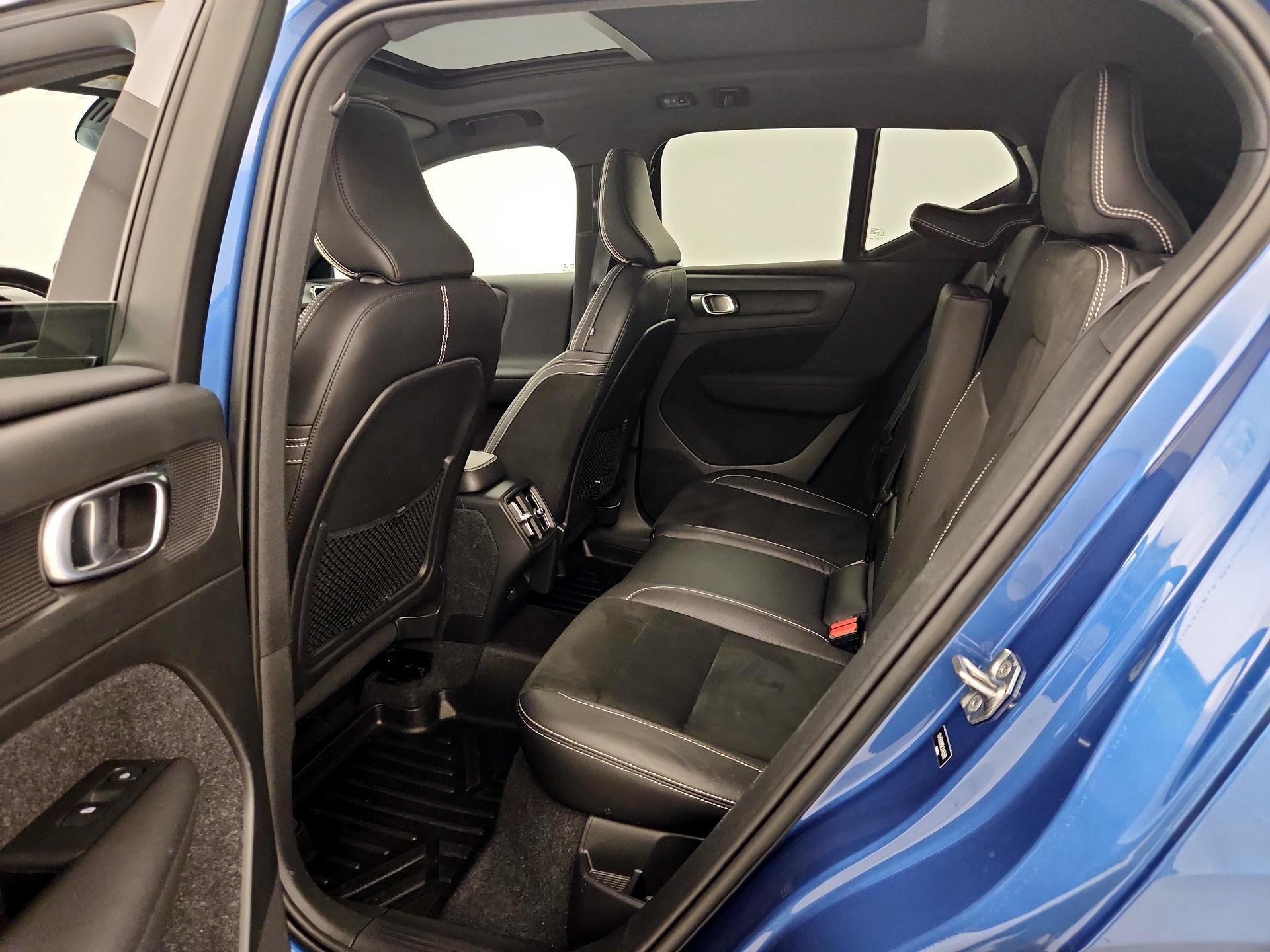 Thumbnail: 2020 Volvo XC40 - 20