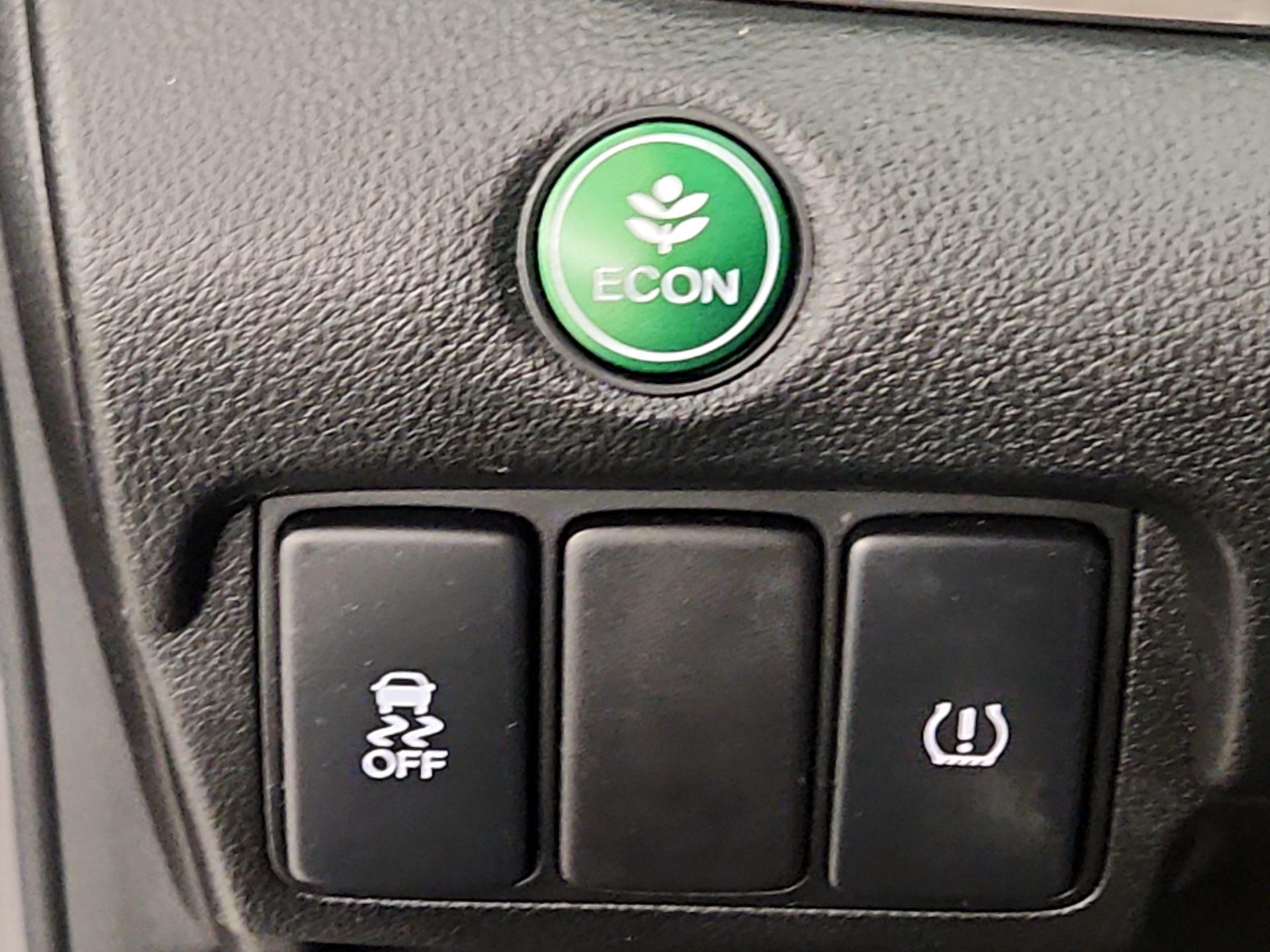 Thumbnail: 2015 Honda CR-V - 13