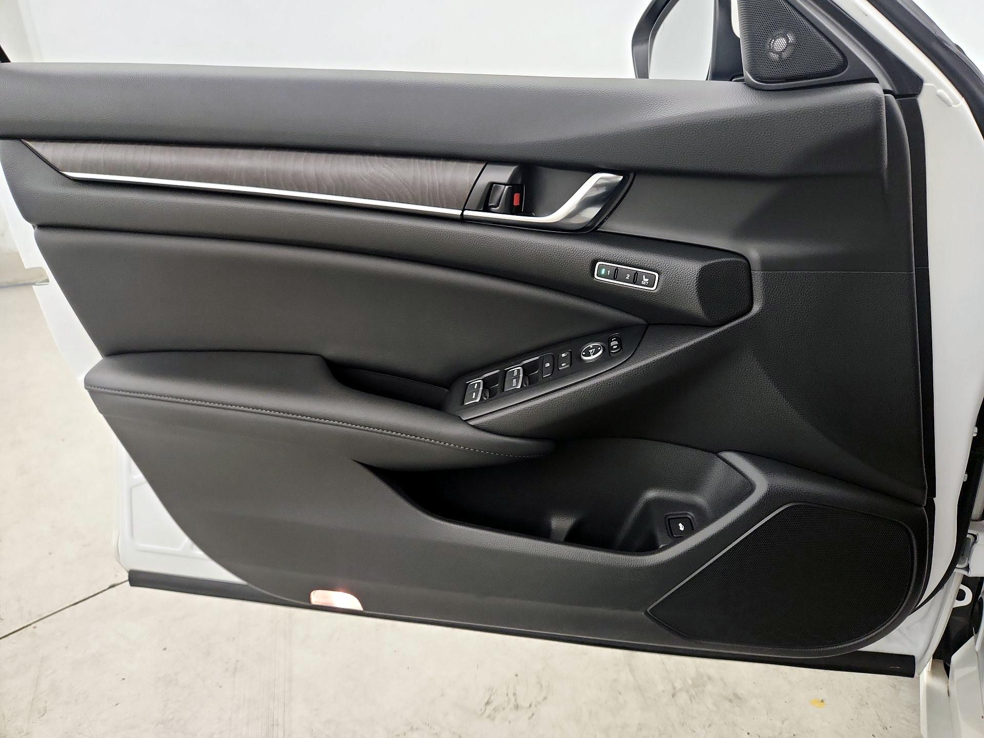 Thumbnail: 2021 Honda Accord - 12