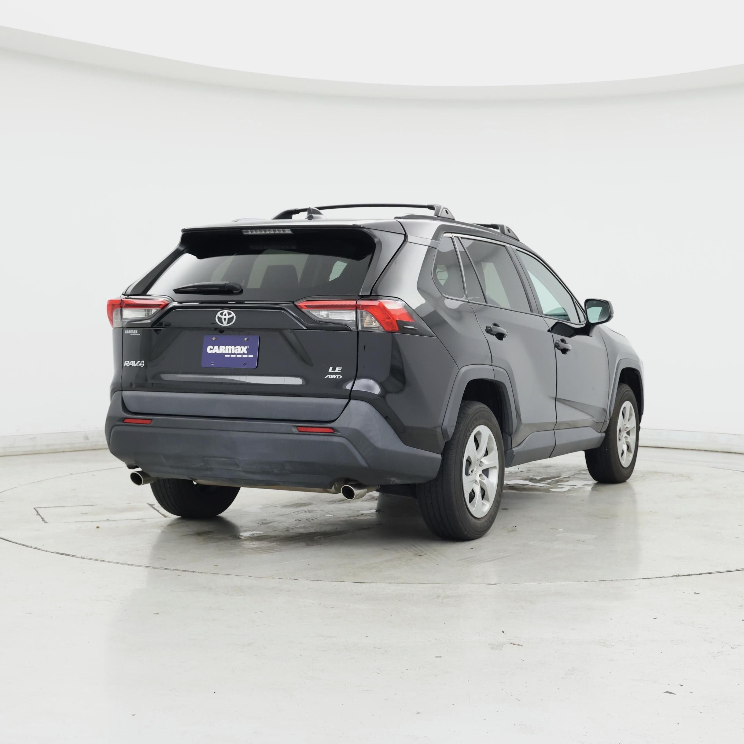 Thumbnail: 2021 Toyota RAV4 - 8