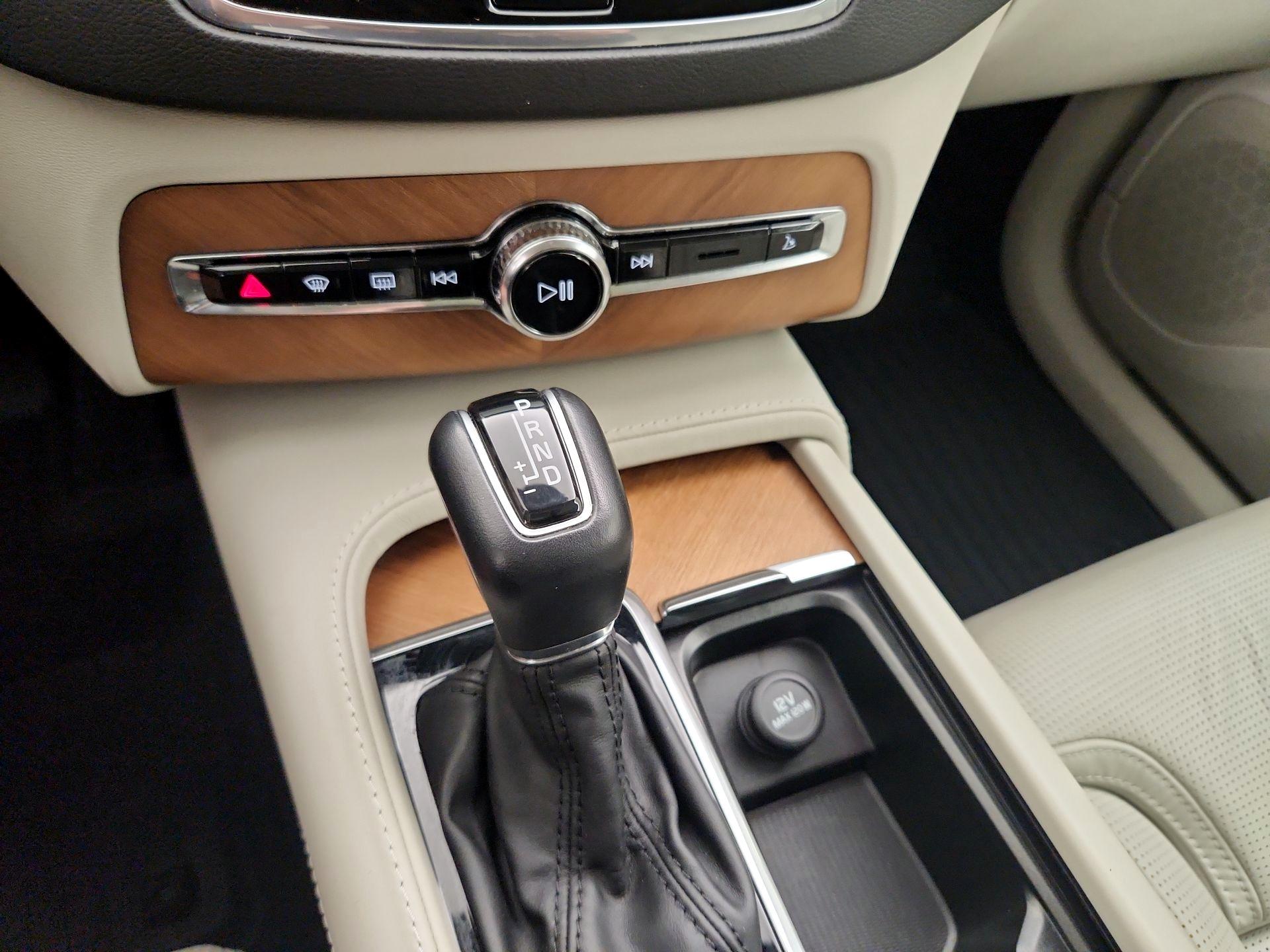 Thumbnail: 2019 Volvo XC90 - 18