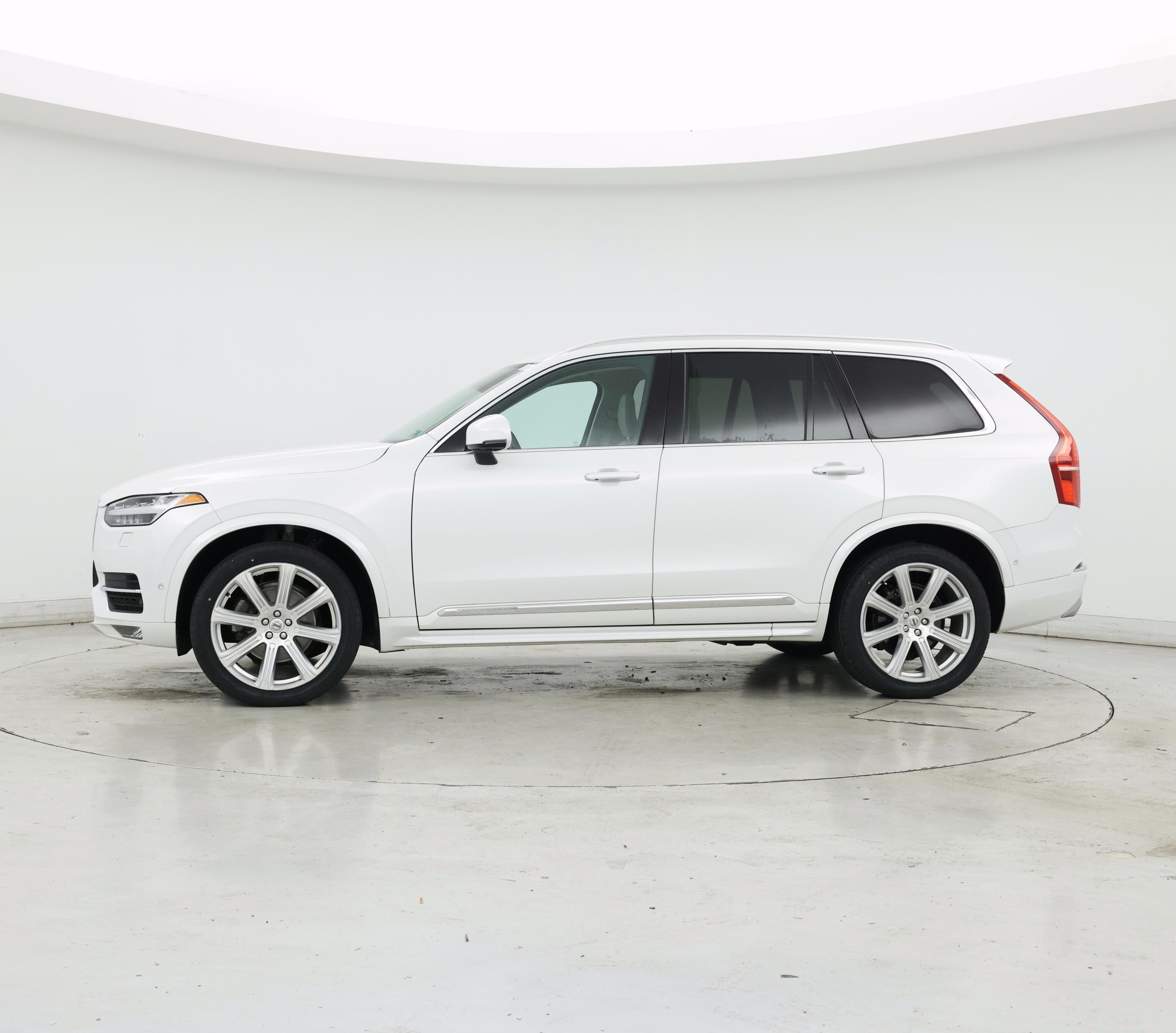 Thumbnail: 2019 Volvo XC90 - 3