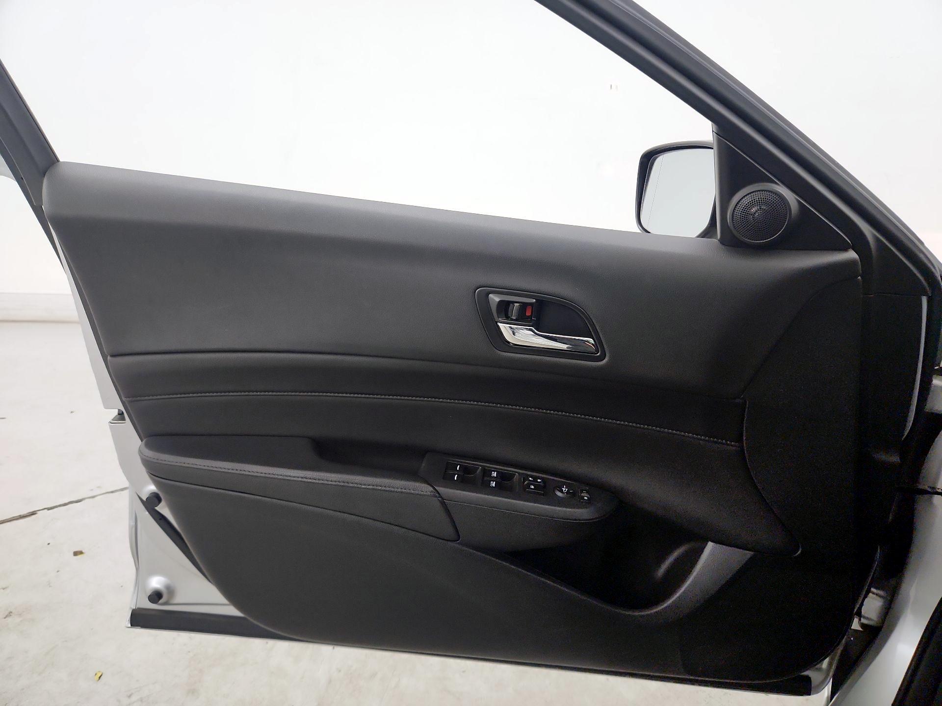 Thumbnail: 2014 Acura ILX - 12