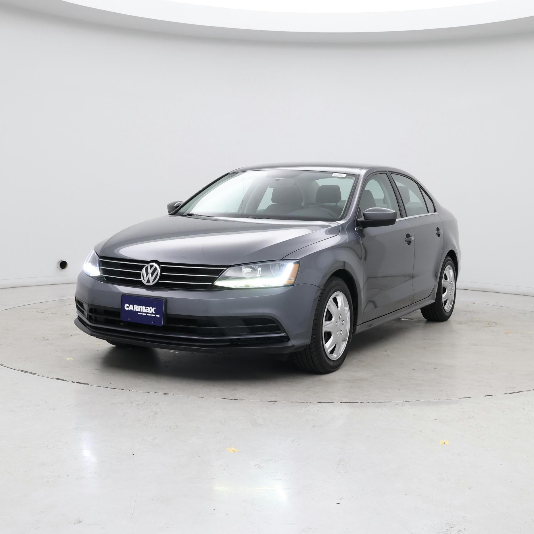 Thumbnail: 2017 Volkswagen Jetta - 4
