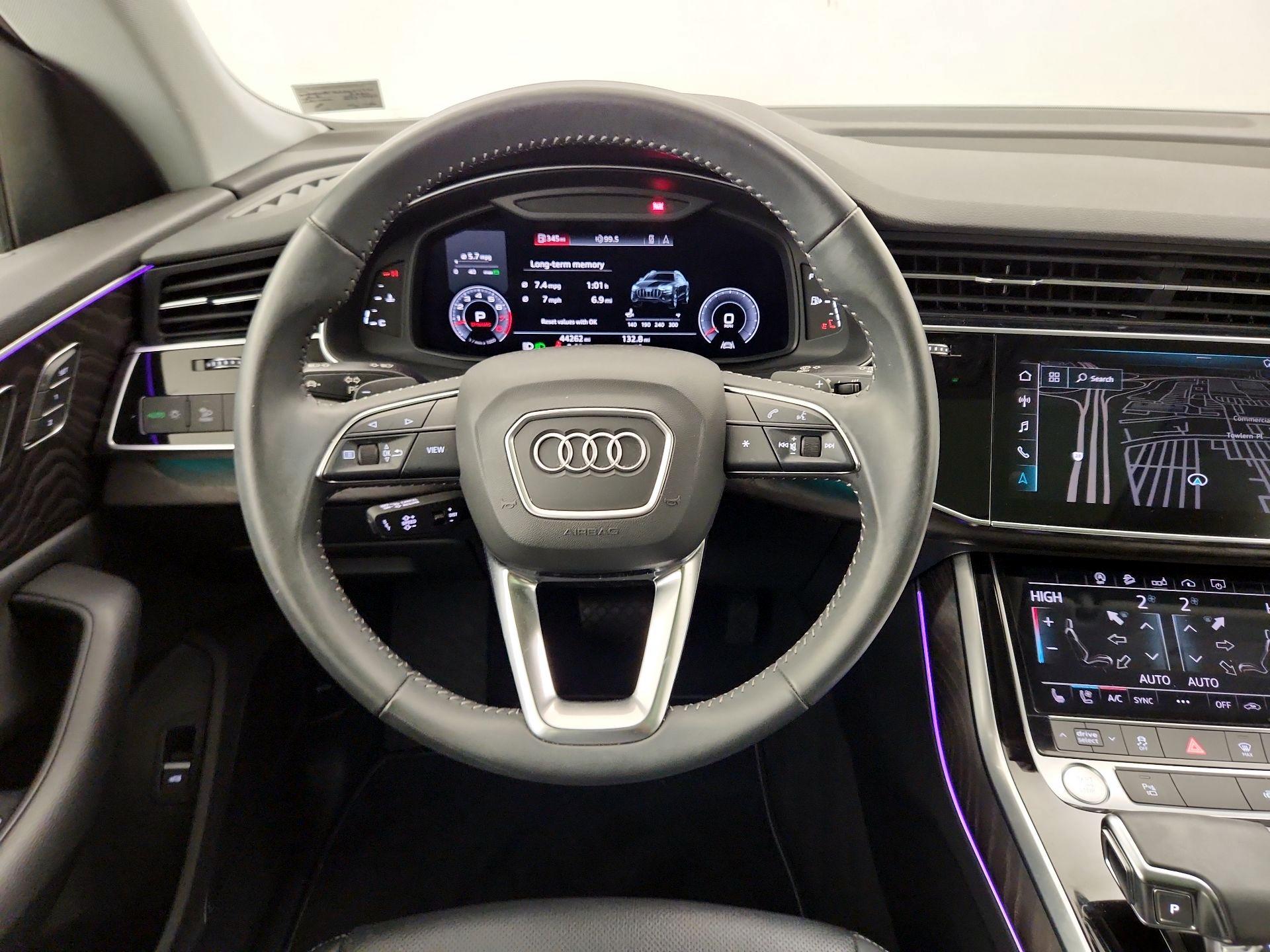 Thumbnail: 2020 Audi Q8 - 10