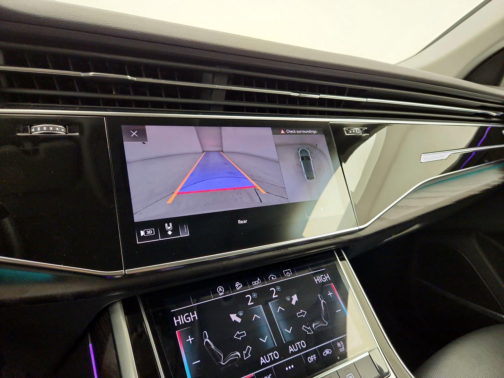 Thumbnail: 2020 Audi Q8 - 15