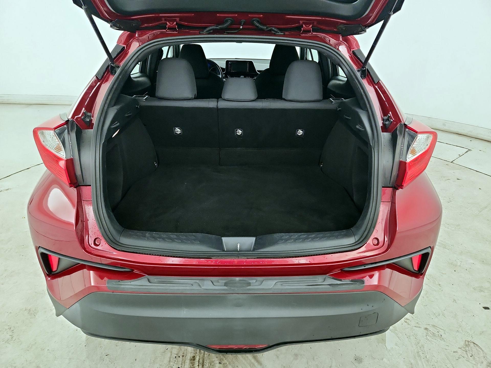 Thumbnail: 2018 Toyota C-HR - 20