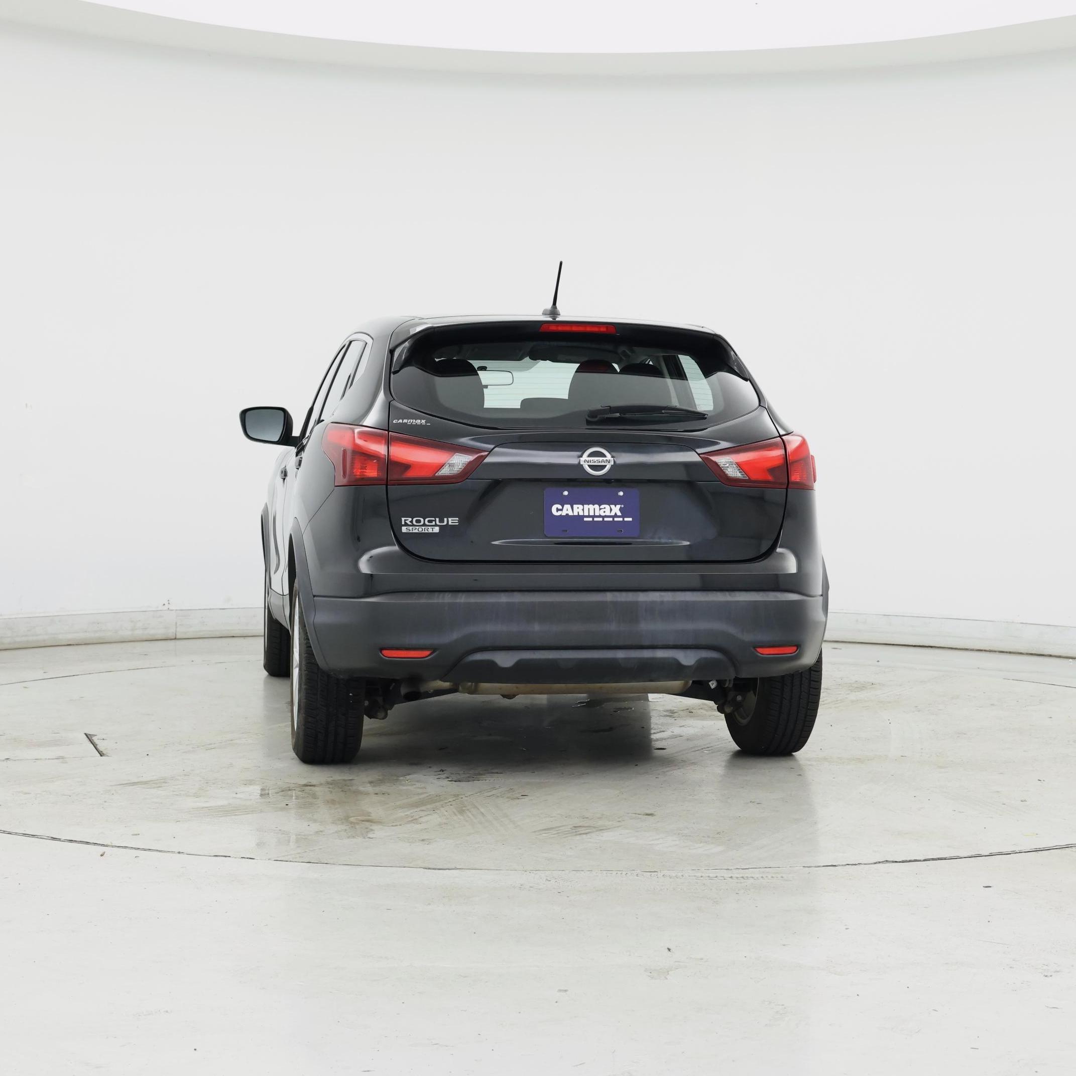 Thumbnail: 2017 Nissan Rogue Sport - 6