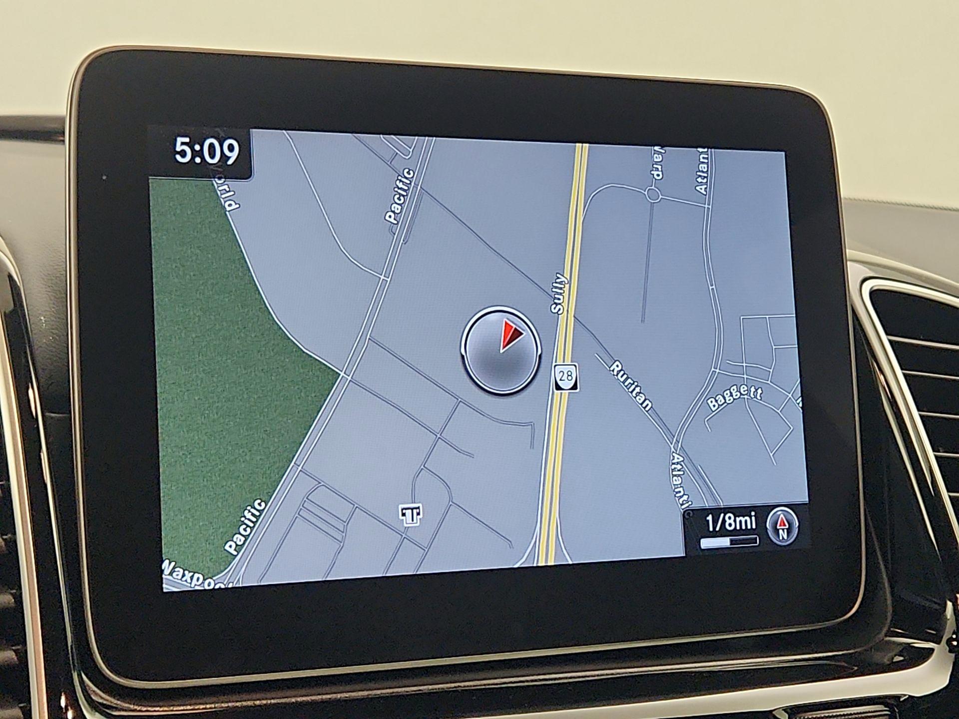 Thumbnail: 2018 Mercedes-Benz GLE - 14