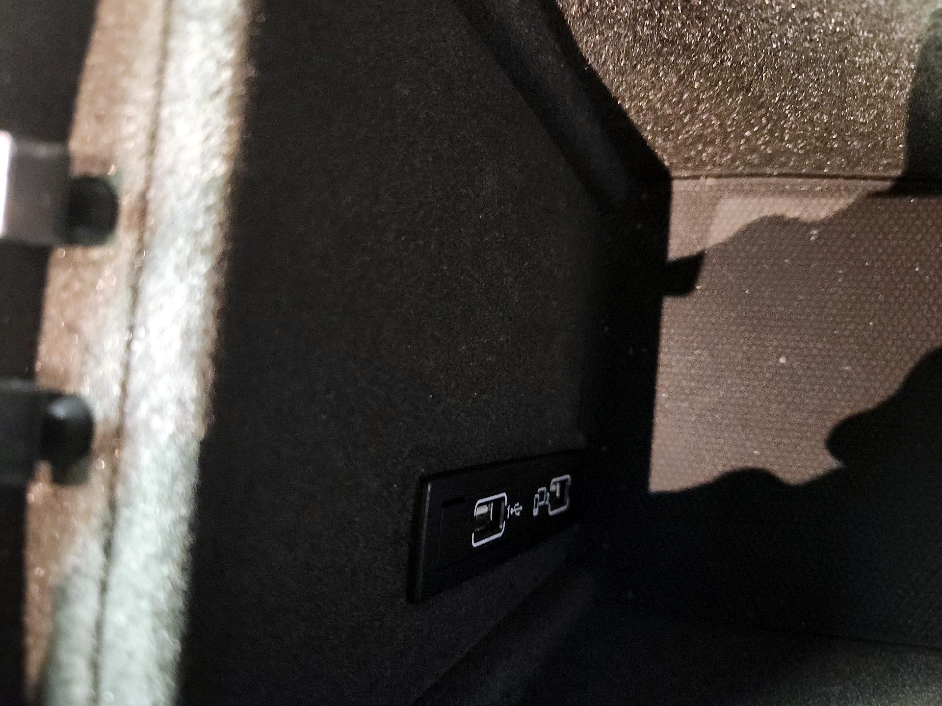 Thumbnail: 2018 Mercedes-Benz GLE - 19