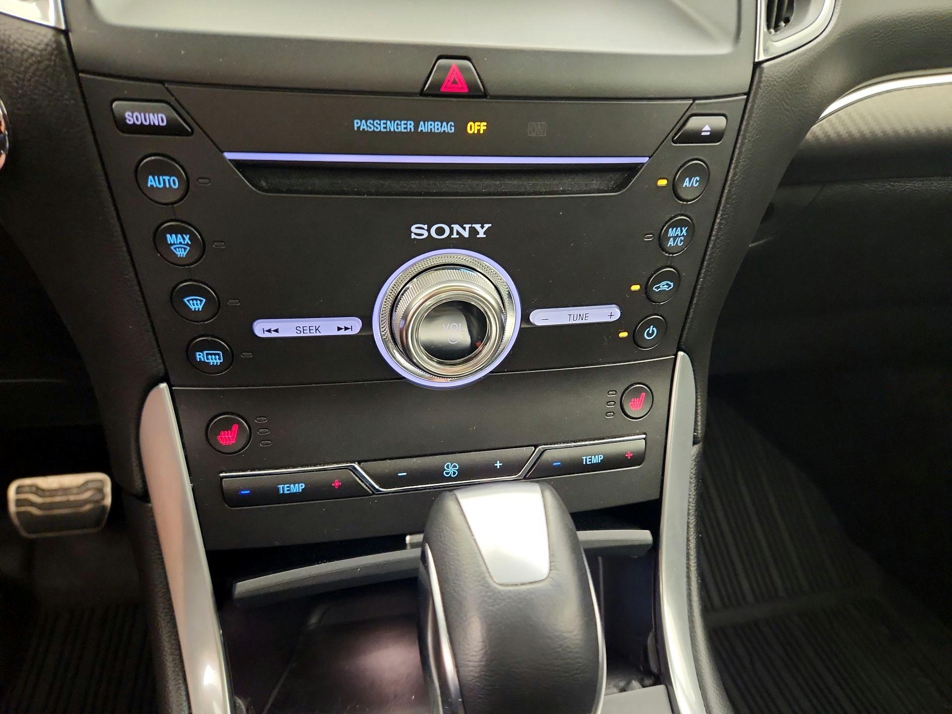 Thumbnail: 2018 Ford Edge - 17