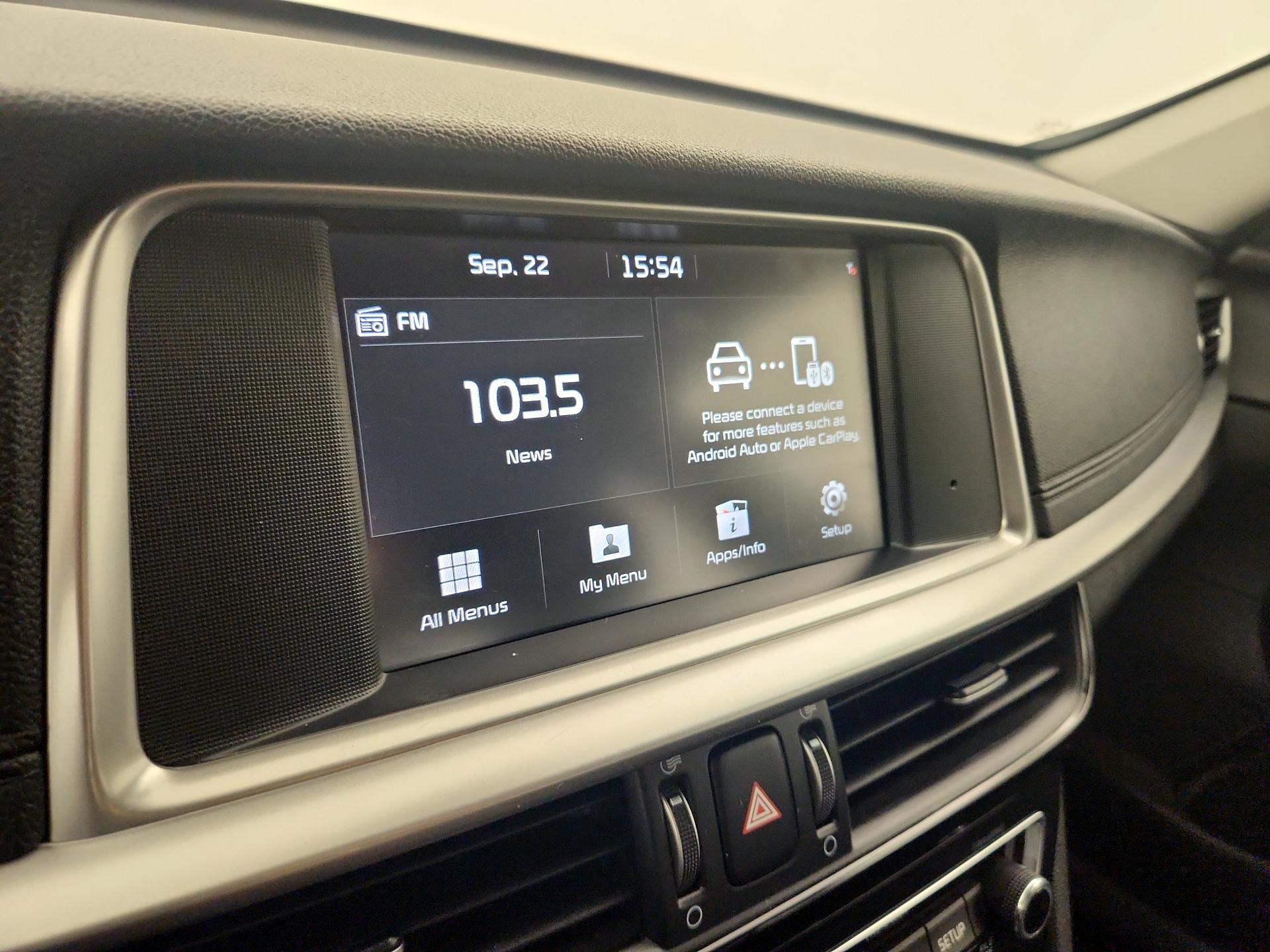 Thumbnail: 2019 Kia Optima - 15
