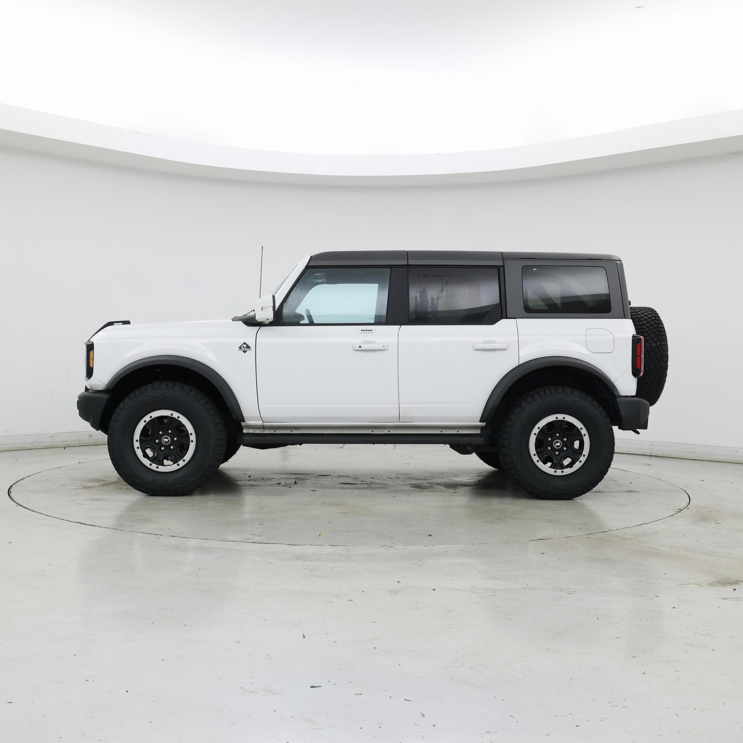 Thumbnail: 2023 Ford Bronco - 3
