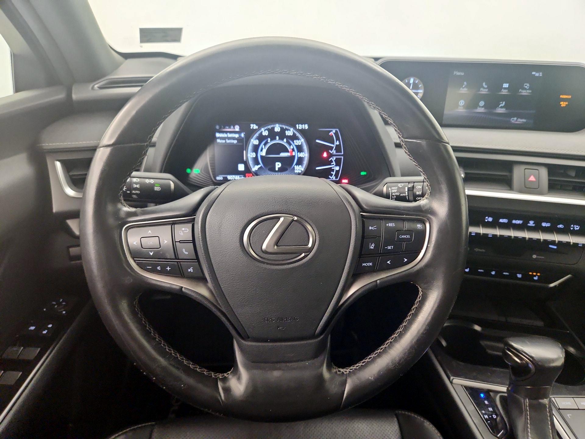 Thumbnail: 2019 Lexus UX - 10