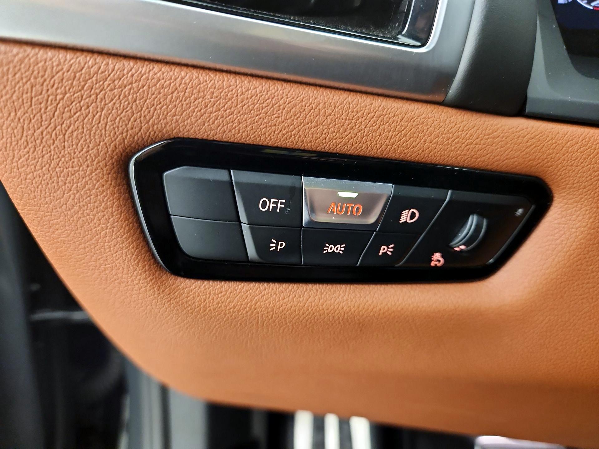 Thumbnail: 2019 BMW 8 Series - 13
