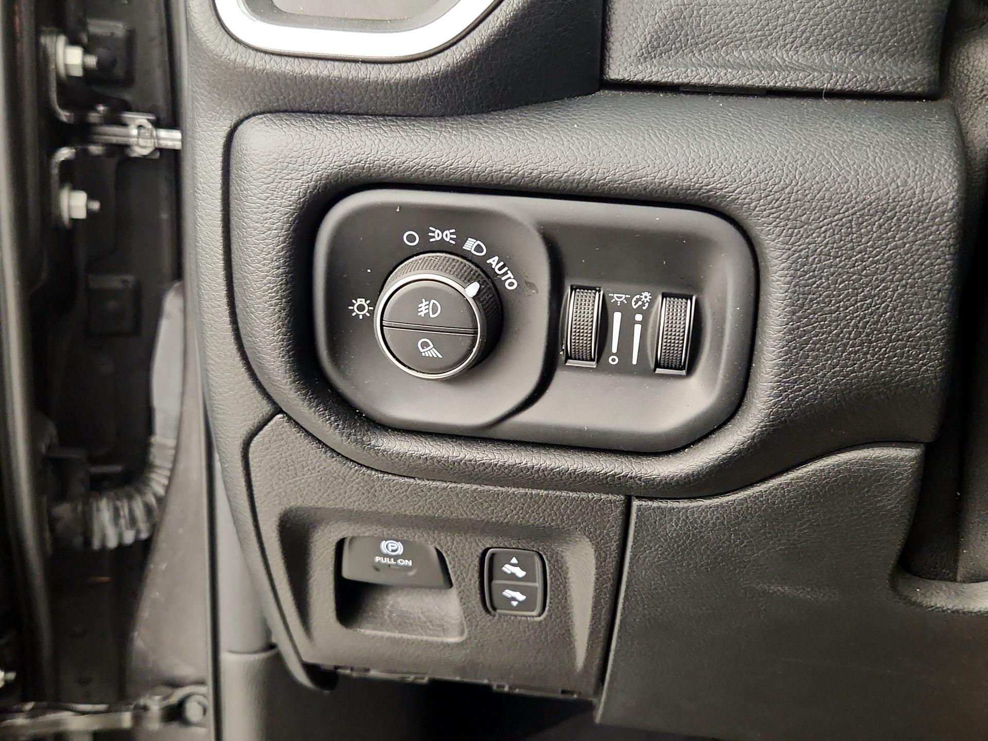 Thumbnail: 2022 RAM 1500 - 13