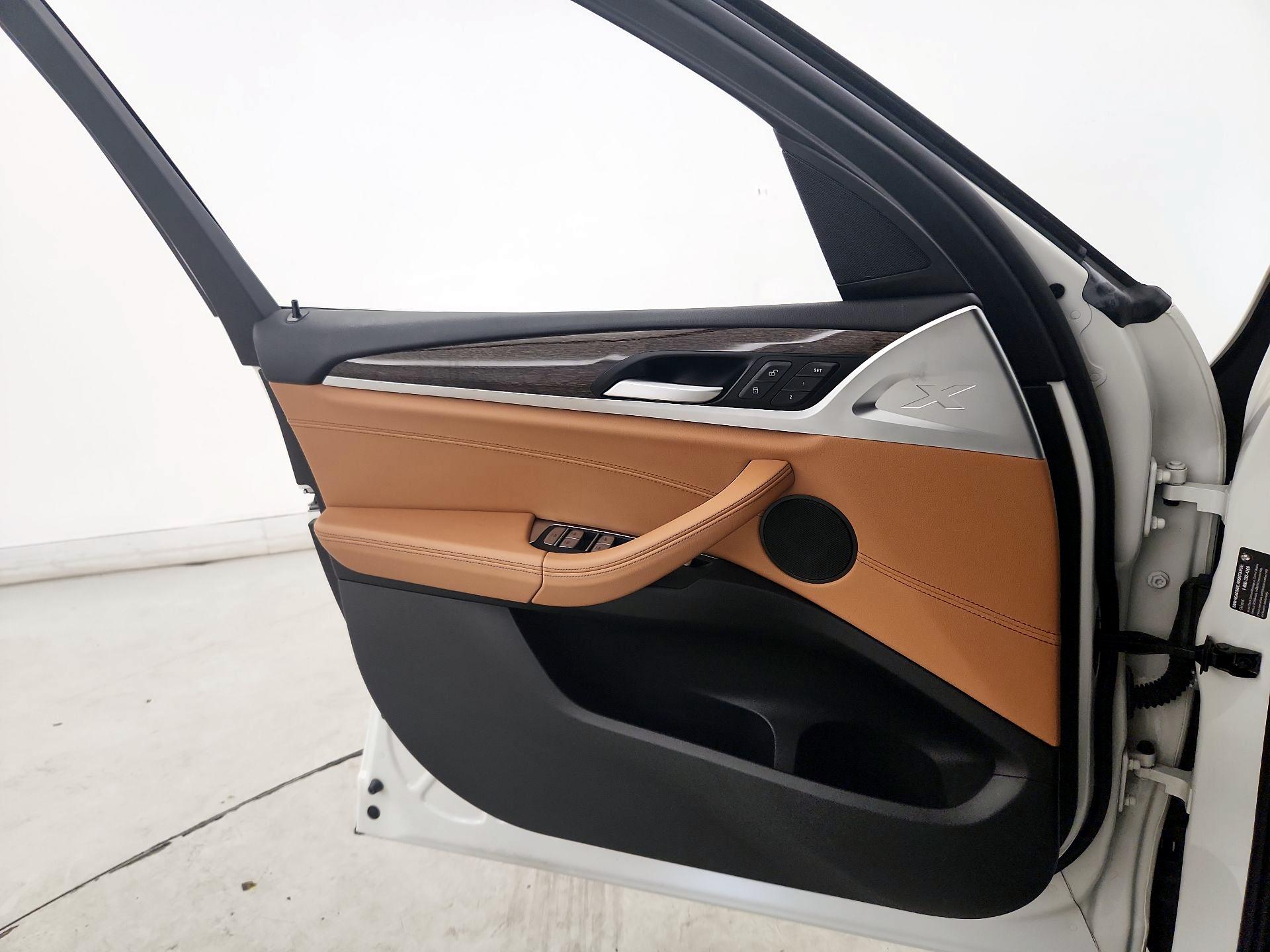 Thumbnail: 2021 BMW X3 - 12