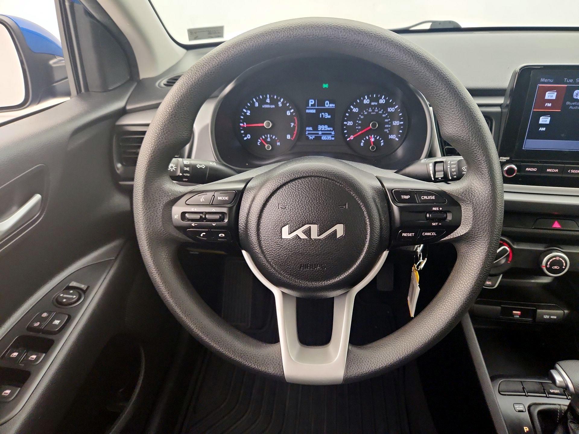 Thumbnail: 2023 Kia Rio - 10