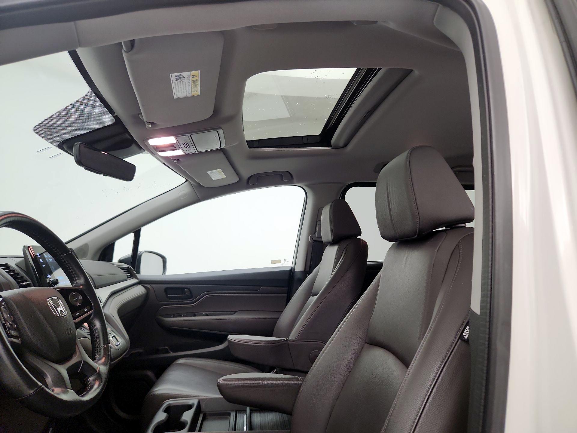 Thumbnail: 2018 Honda Odyssey - 19