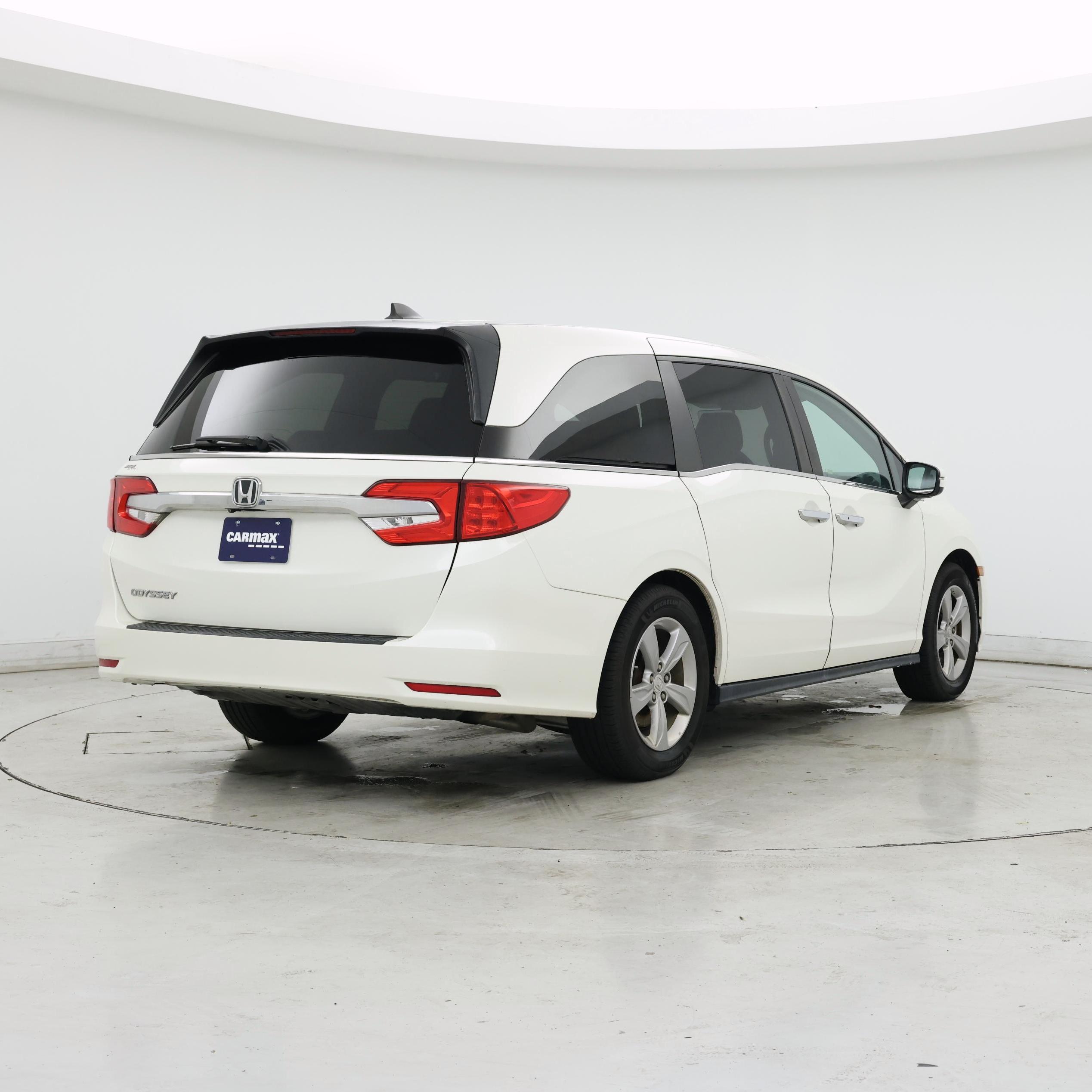 Thumbnail: 2018 Honda Odyssey - 8