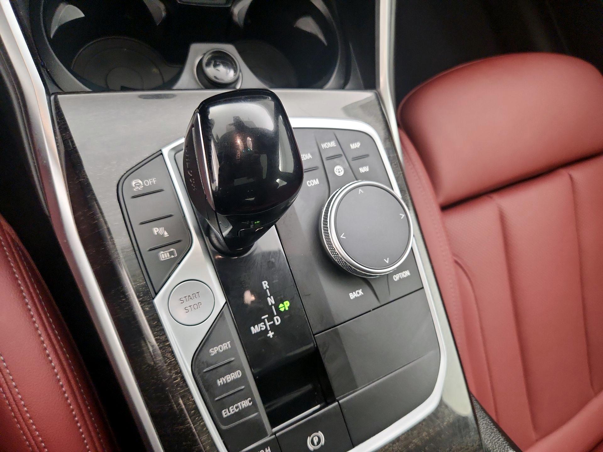 Thumbnail: 2022 BMW 3 Series - 18