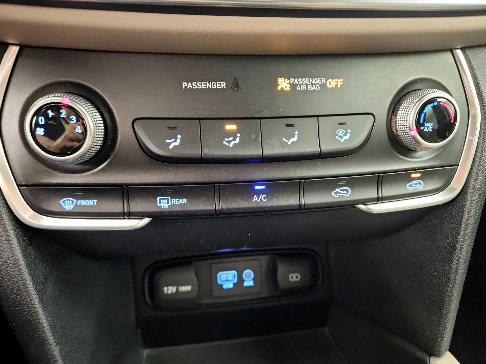 Thumbnail: 2020 Hyundai Santa Fe - 16