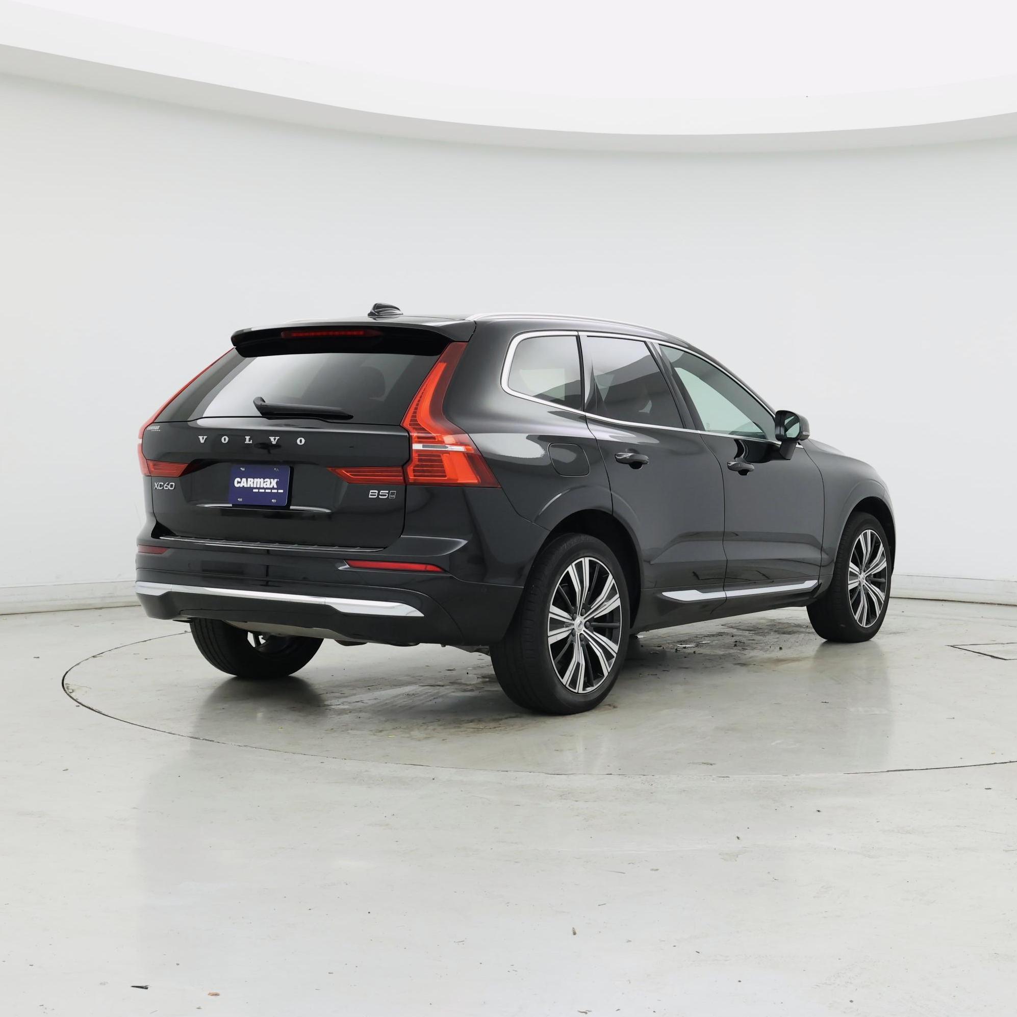 Thumbnail: 2023 Volvo XC60 - 8