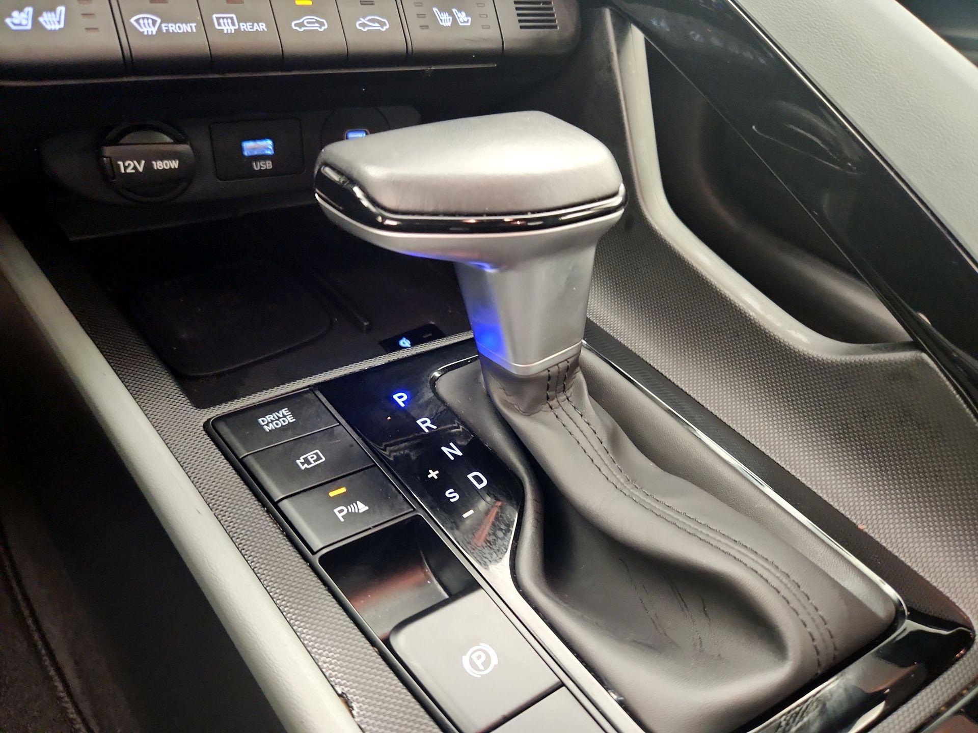 Thumbnail: 2024 Hyundai Elantra - 18