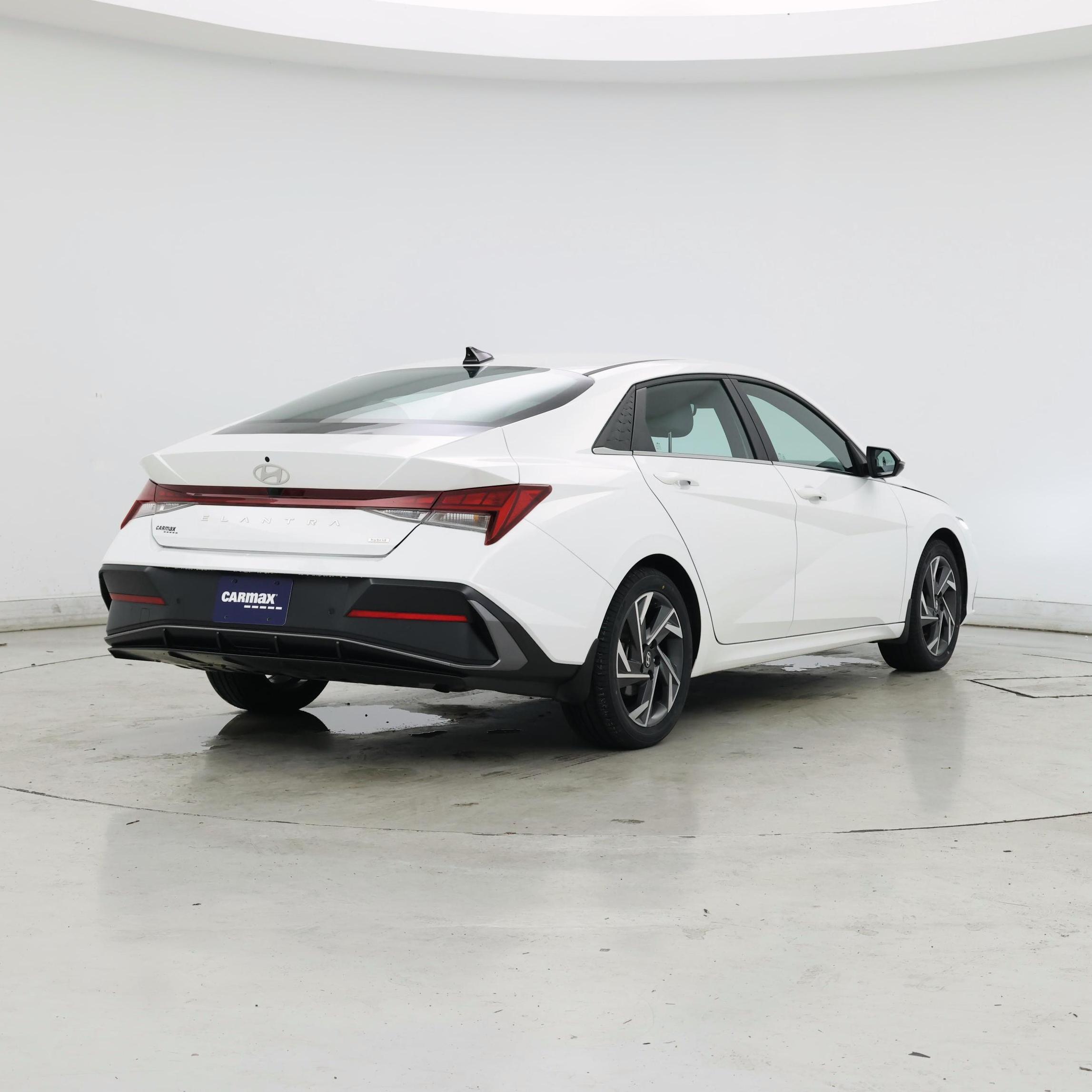 Thumbnail: 2024 Hyundai Elantra - 8
