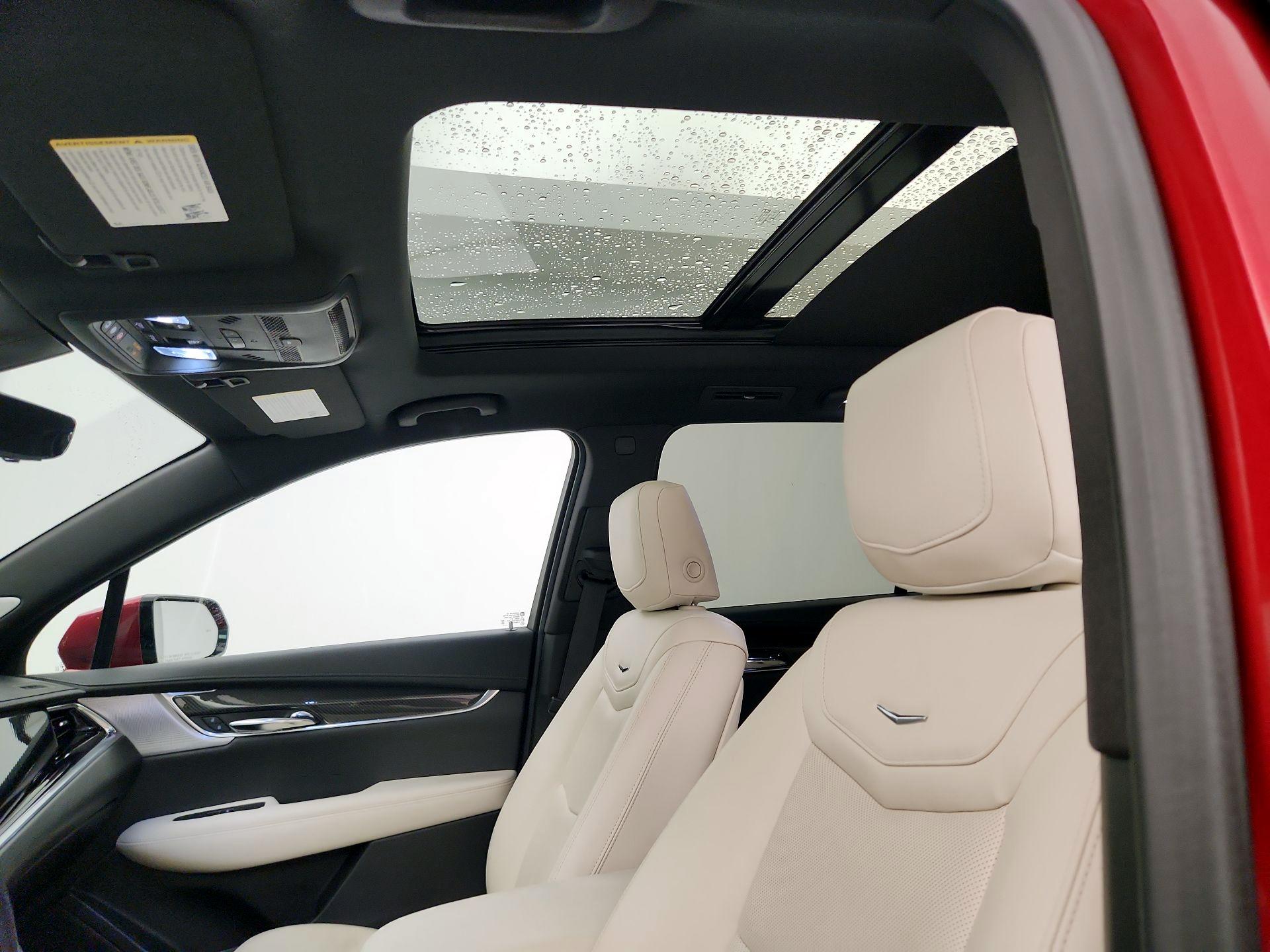 Thumbnail: 2021 Cadillac XT6 - 20