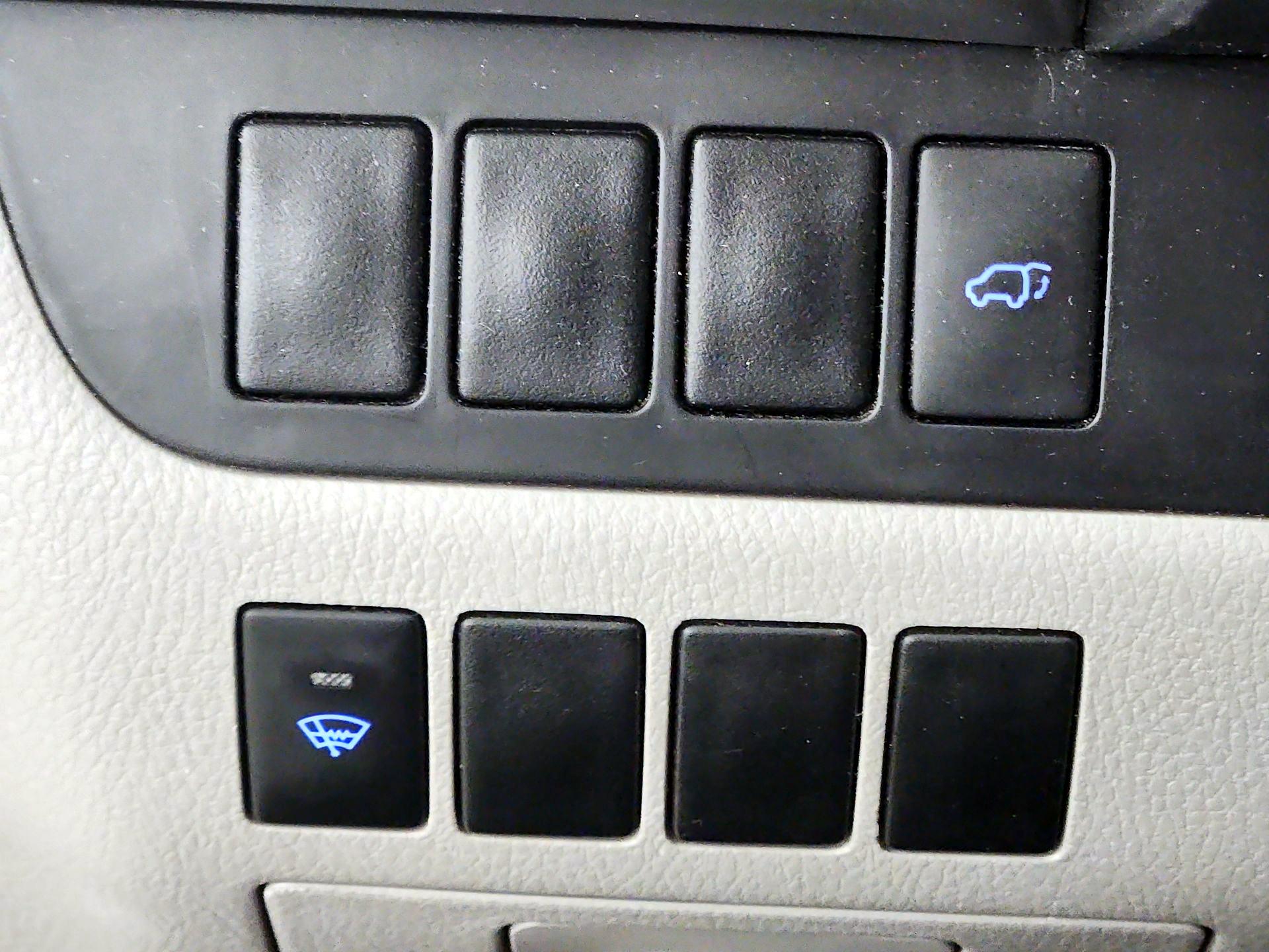 Thumbnail: 2015 Toyota Highlander - 13
