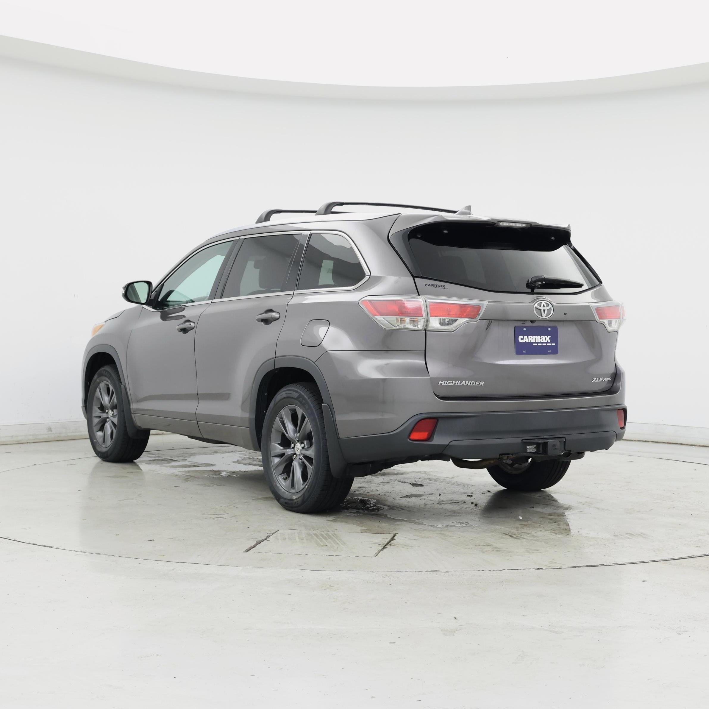 Thumbnail: 2015 Toyota Highlander - 2