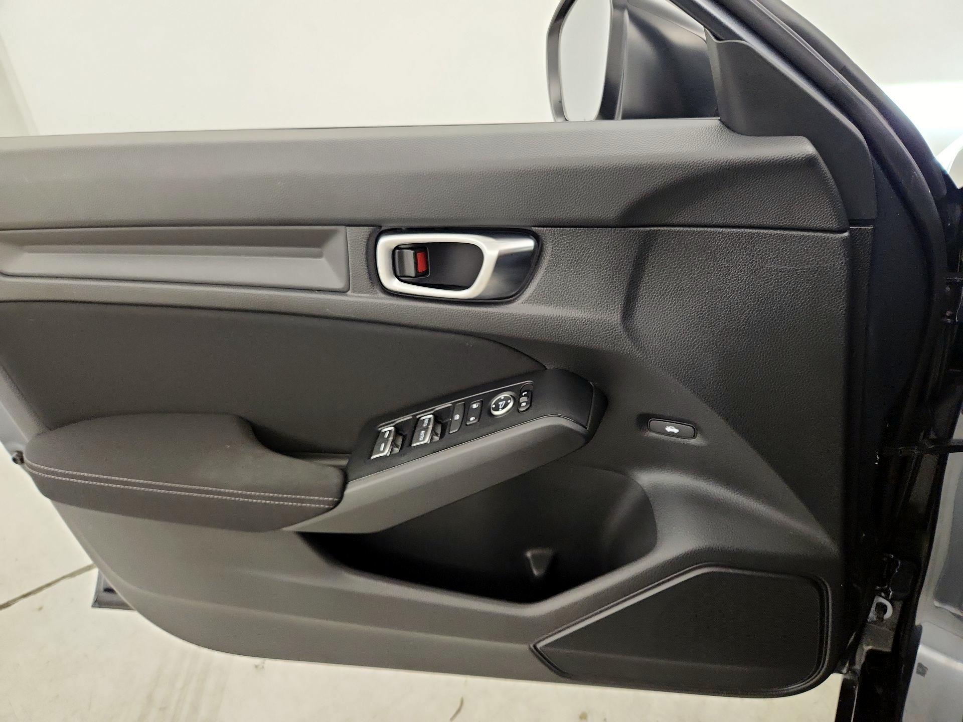 Thumbnail: 2023 Honda Civic - 12