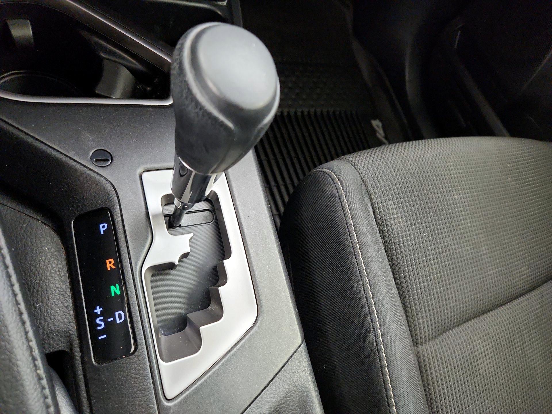 Thumbnail: 2018 Toyota RAV4 - 17