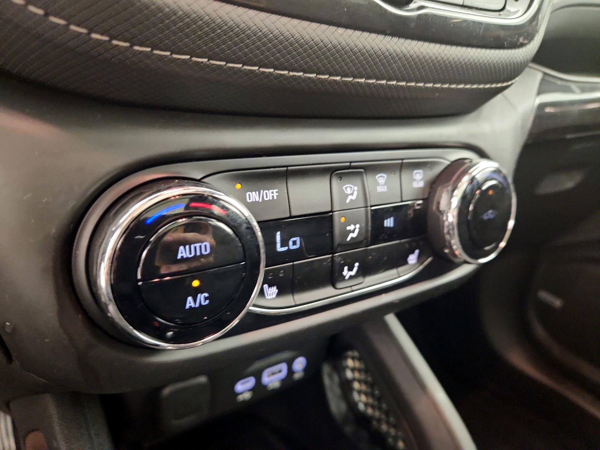 Thumbnail: 2023 Chevrolet TrailBlazer - 16