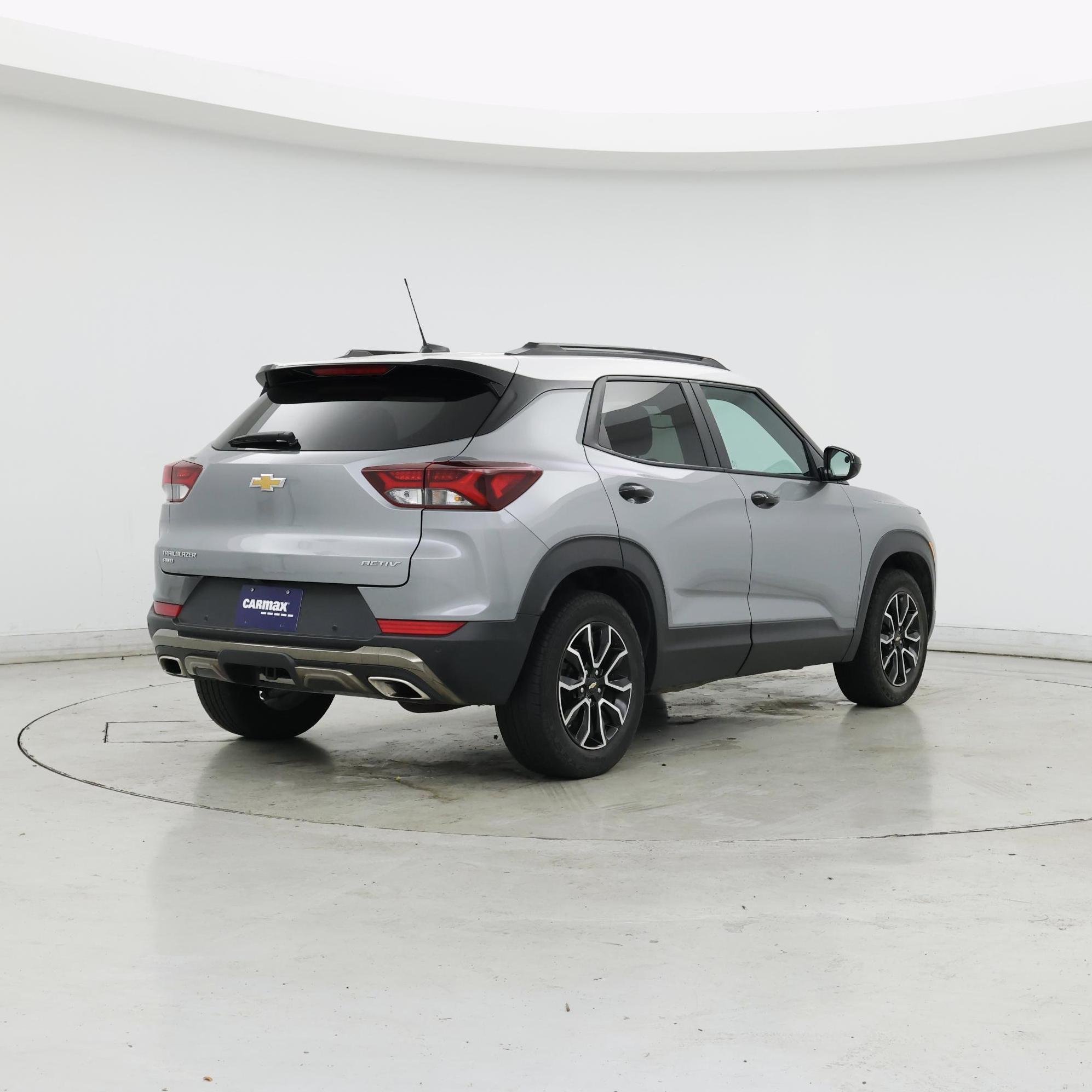 Thumbnail: 2023 Chevrolet TrailBlazer - 8