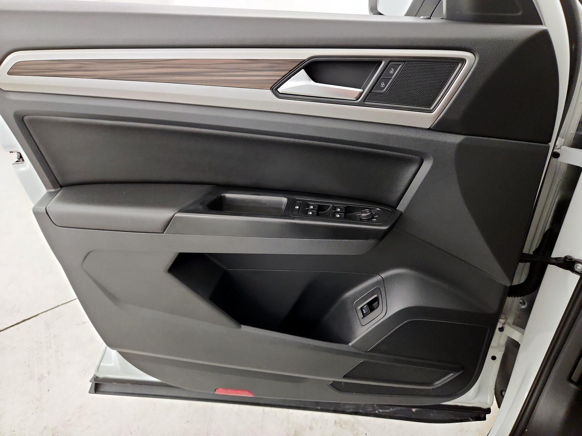 Thumbnail: 2021 Volkswagen Atlas - 12